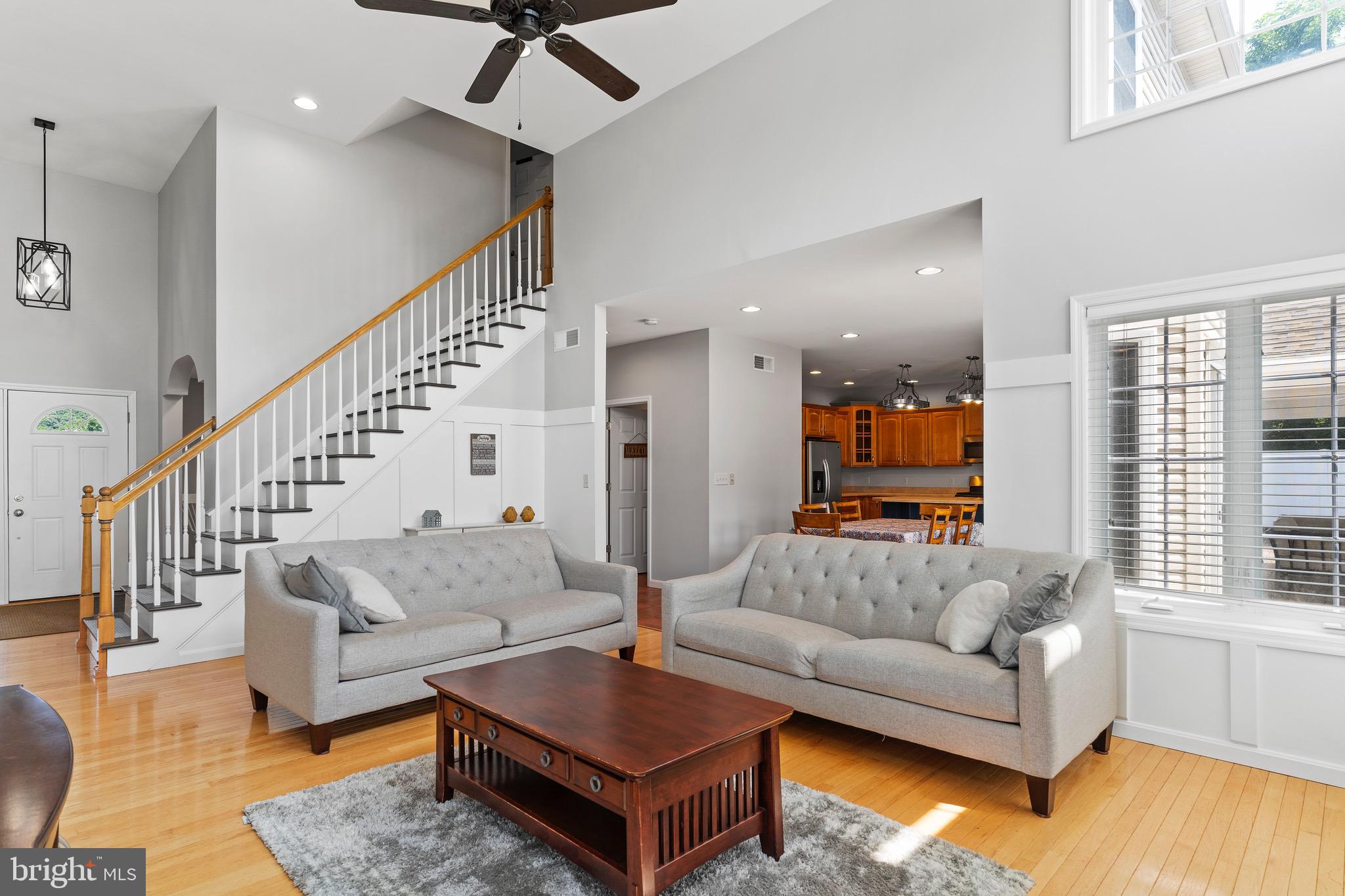 MOUNTAIN CREST - Residential