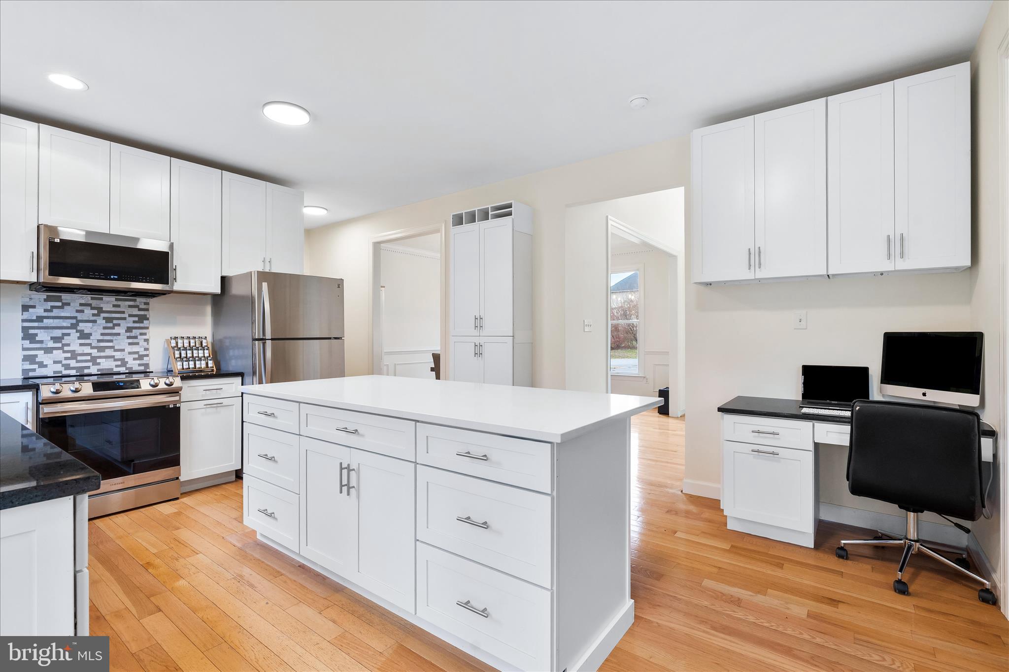 WOODBRIDGE - Residential