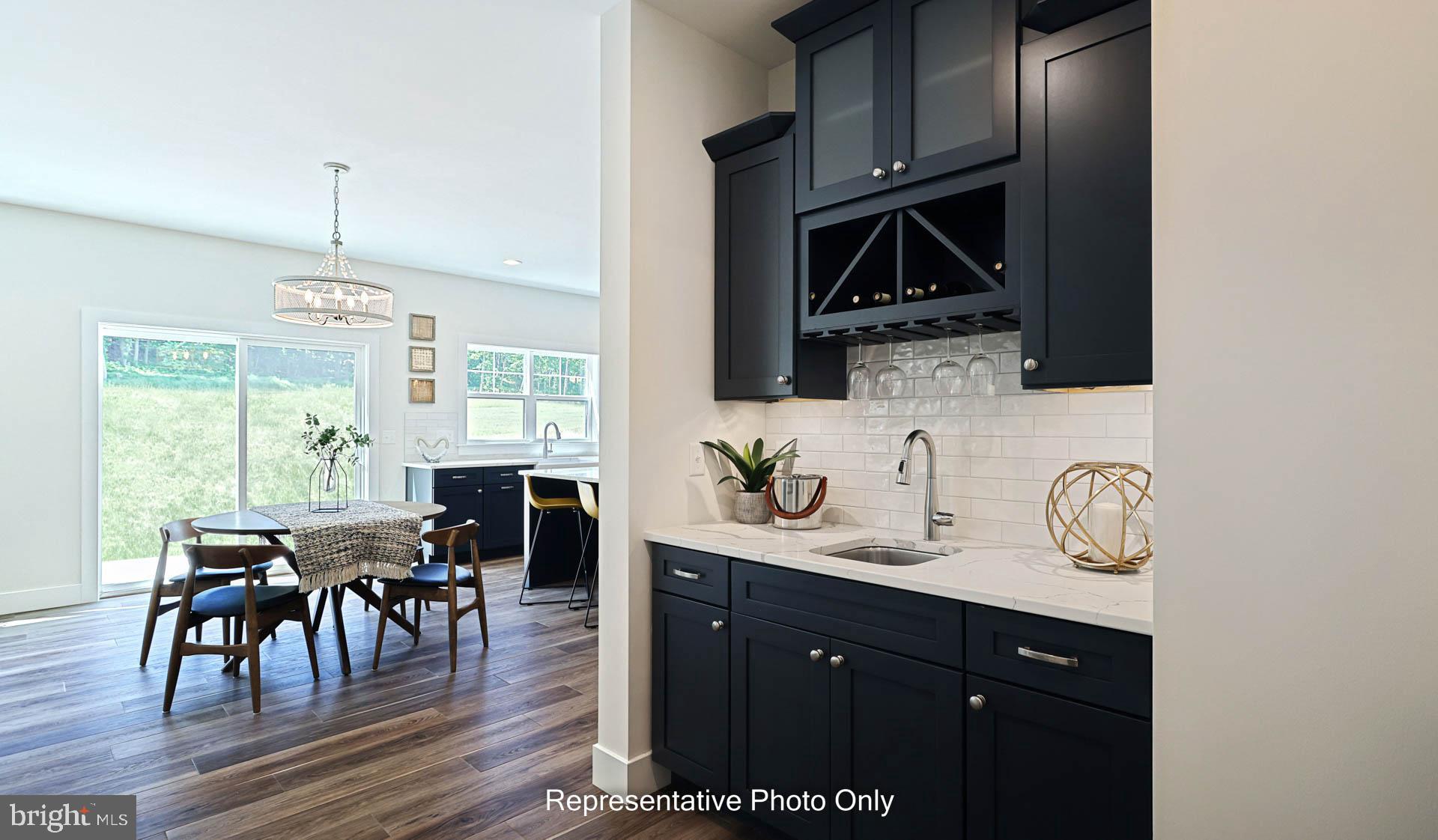 MOUNTAIN VIEW ESTATES - Residential