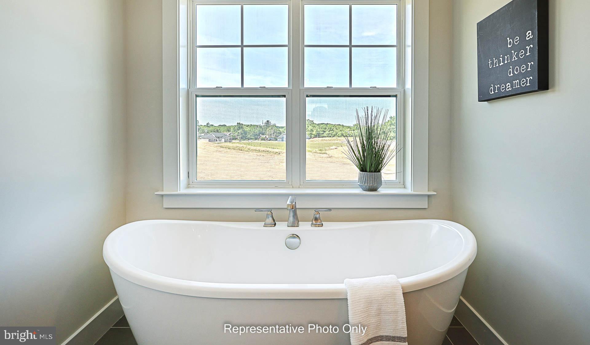 MOUNTAIN VIEW ESTATES - Residential