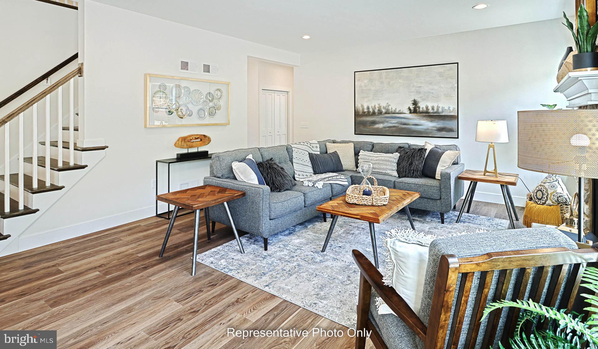 MOUNTAIN VIEW ESTATES - Residential