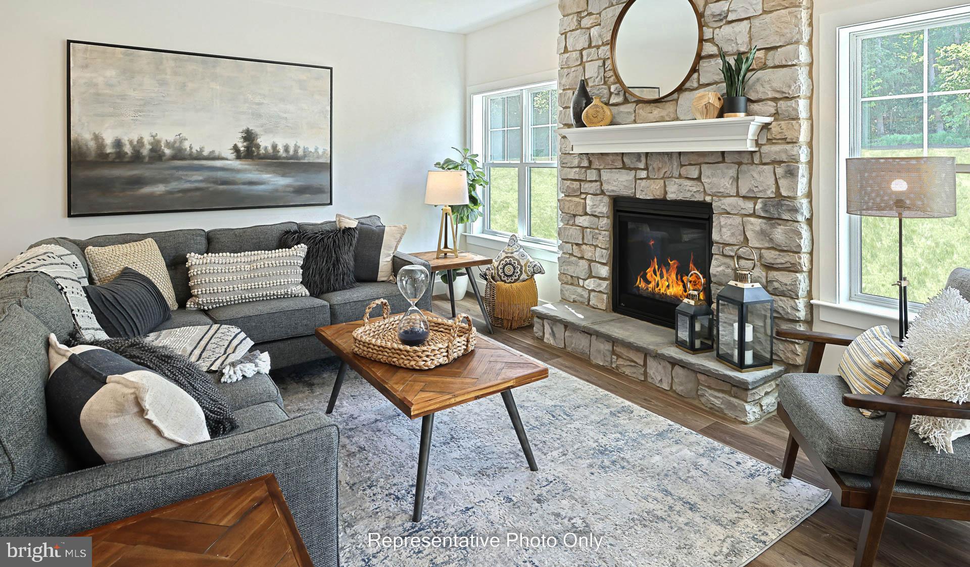 MOUNTAIN VIEW ESTATES - Residential