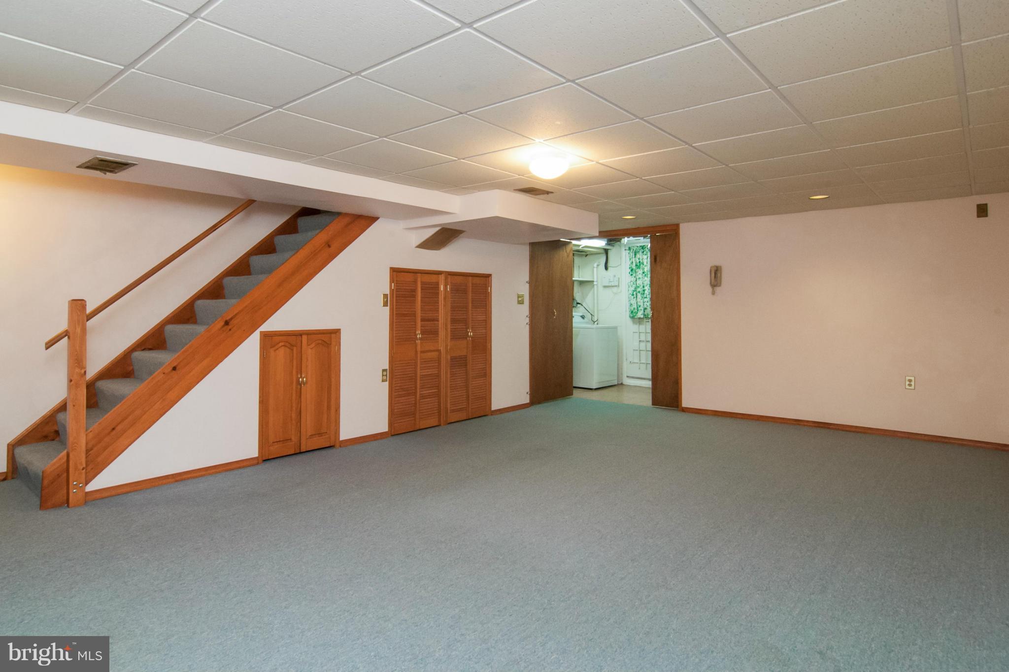 WILKER COURT - Residential