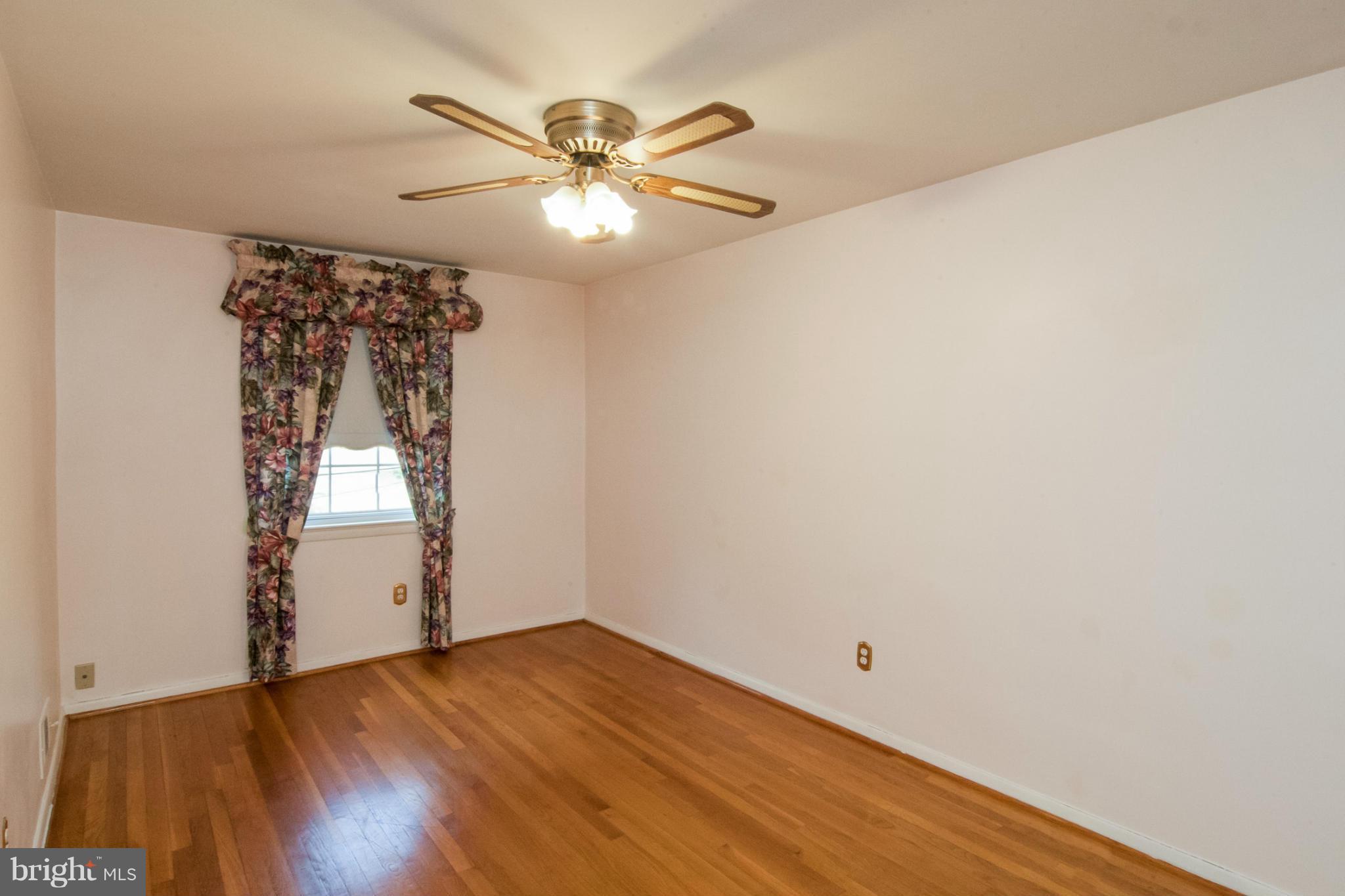 WILKER COURT - Residential