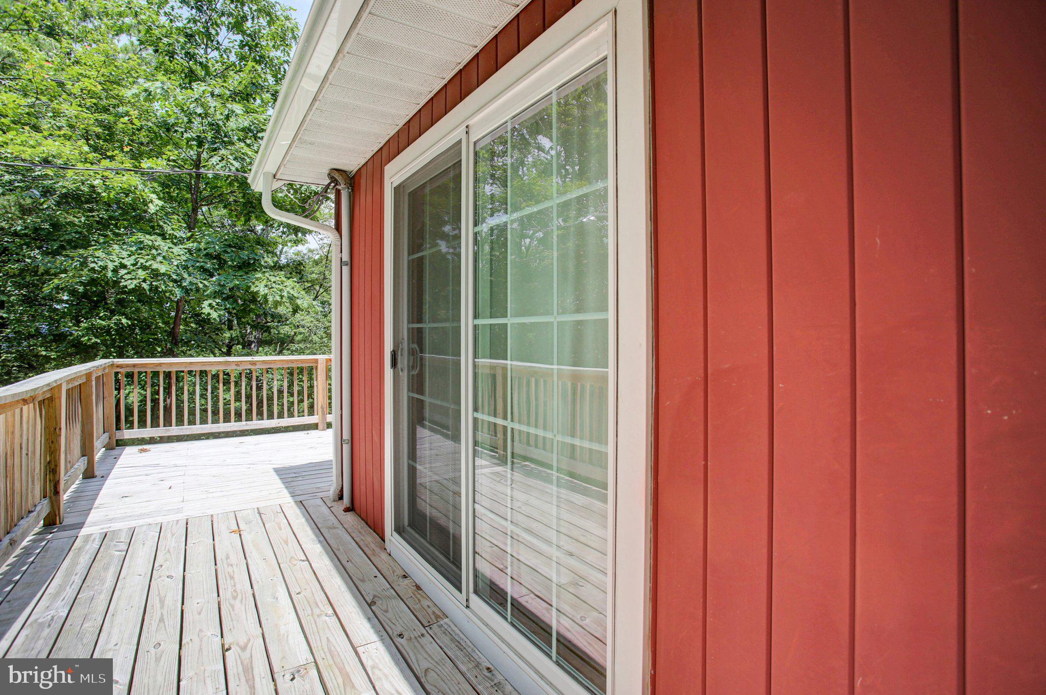 CALADONIA  ACRES - Residential