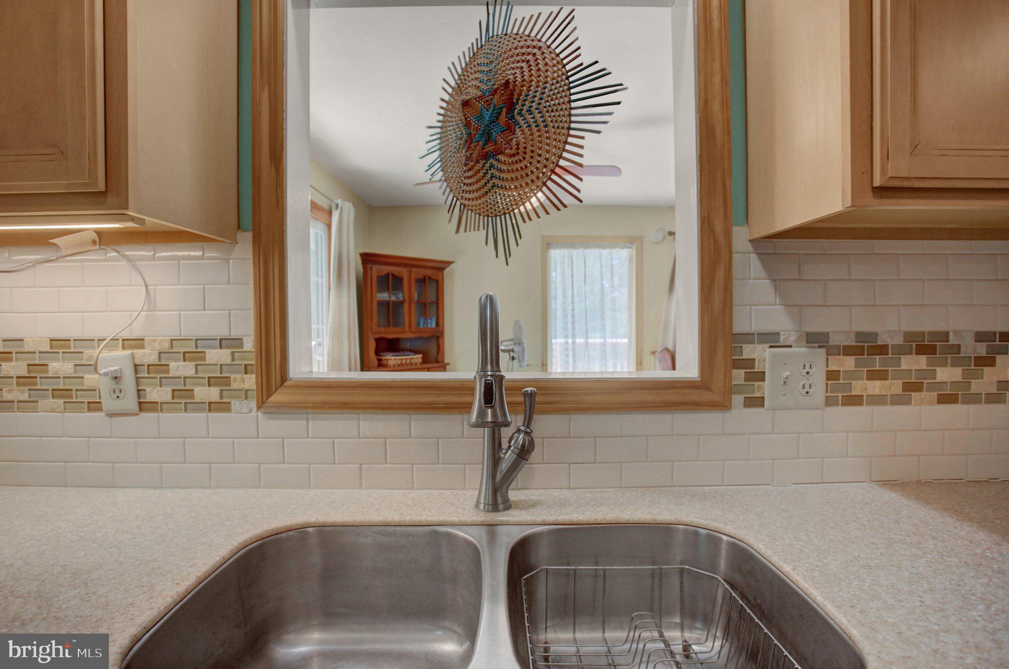 CALADONIA  ACRES - Residential