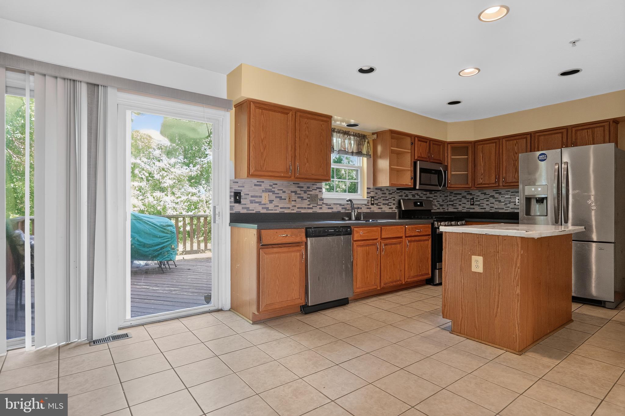 MARLBORO WOODS - Residential