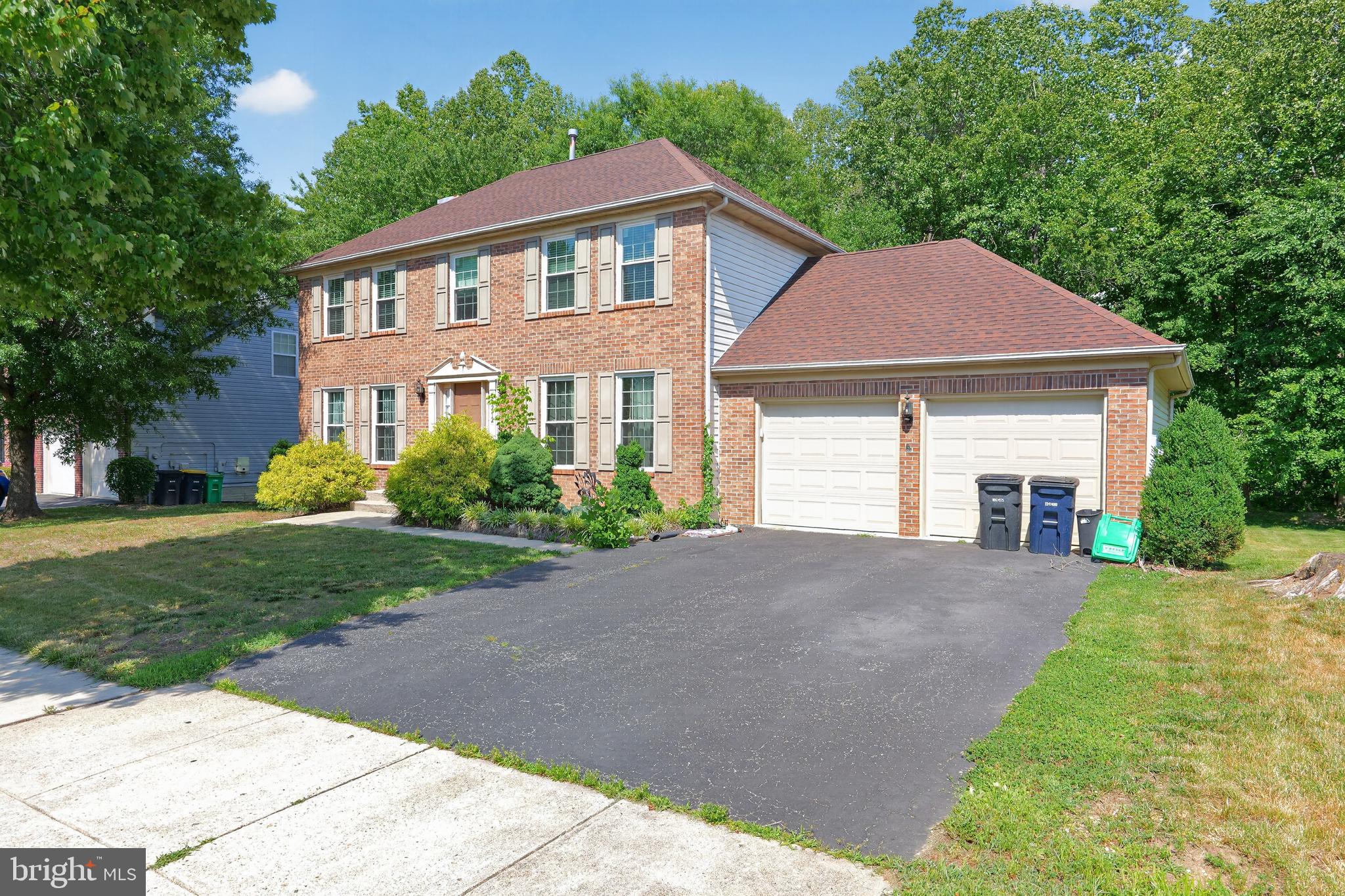 MARLBORO WOODS - Residential