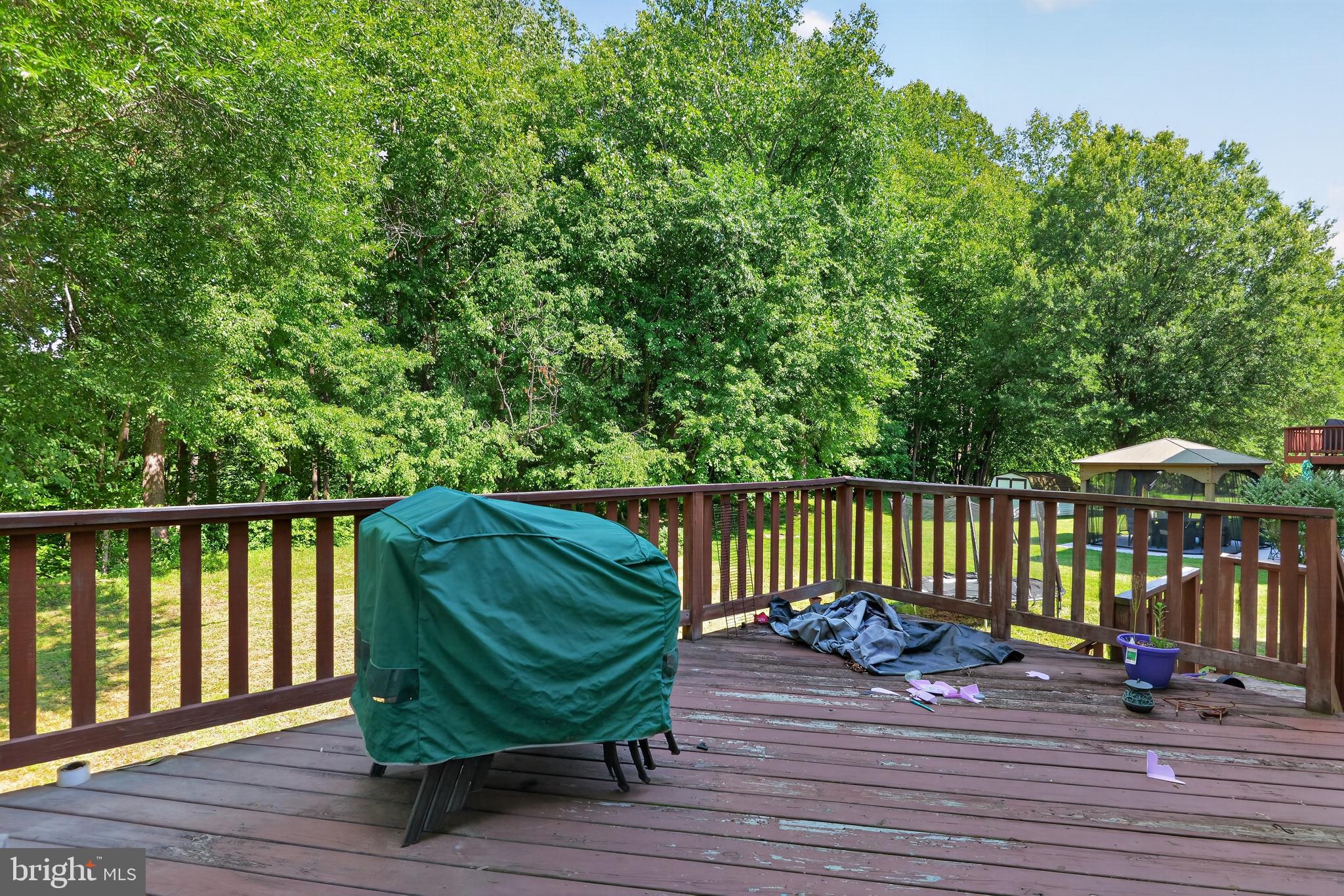 MARLBORO WOODS - Residential