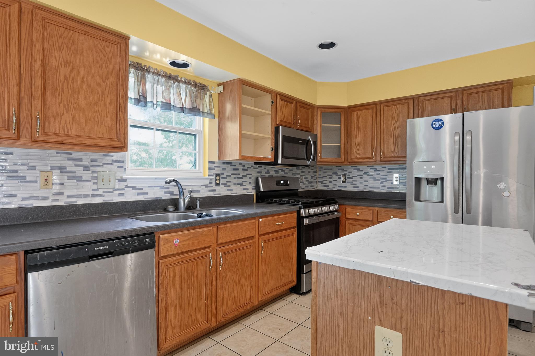 MARLBORO WOODS - Residential