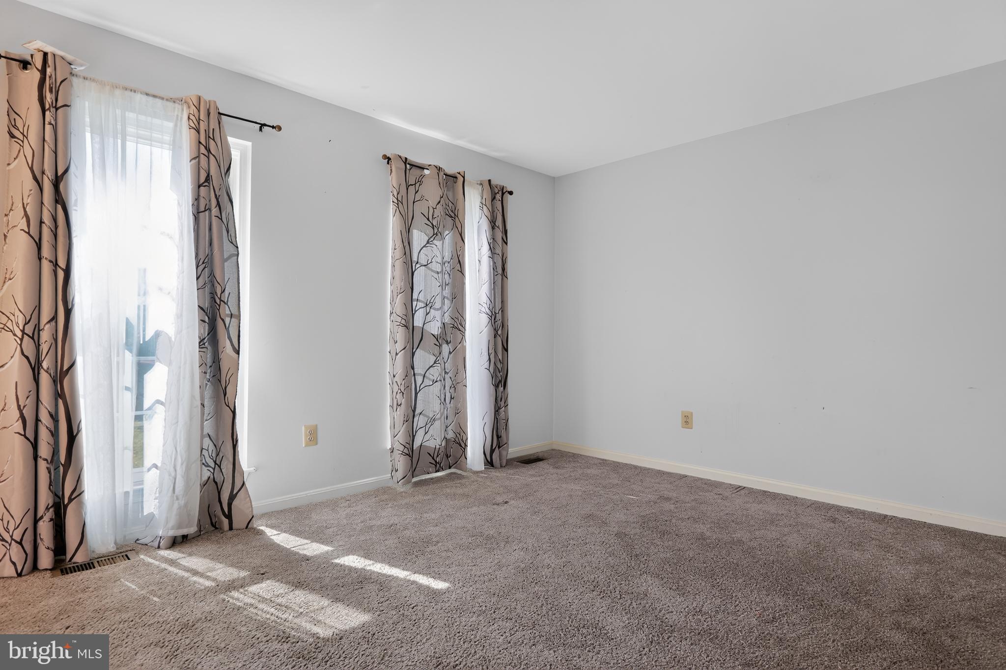 MARLBORO WOODS - Residential