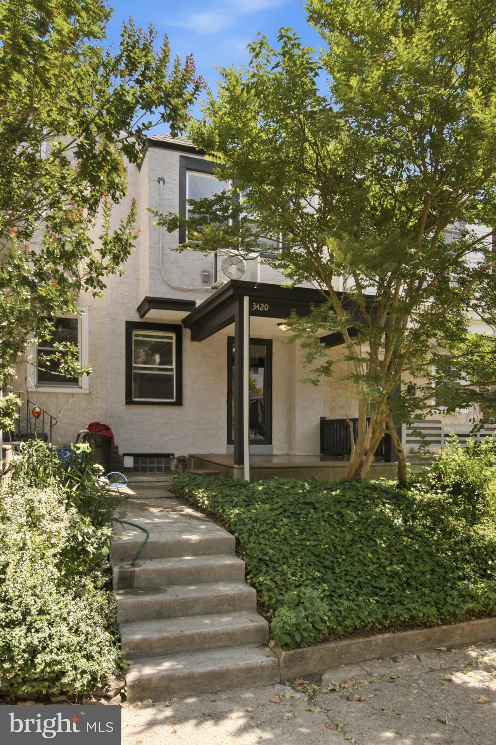 EAST FALLS - Residential