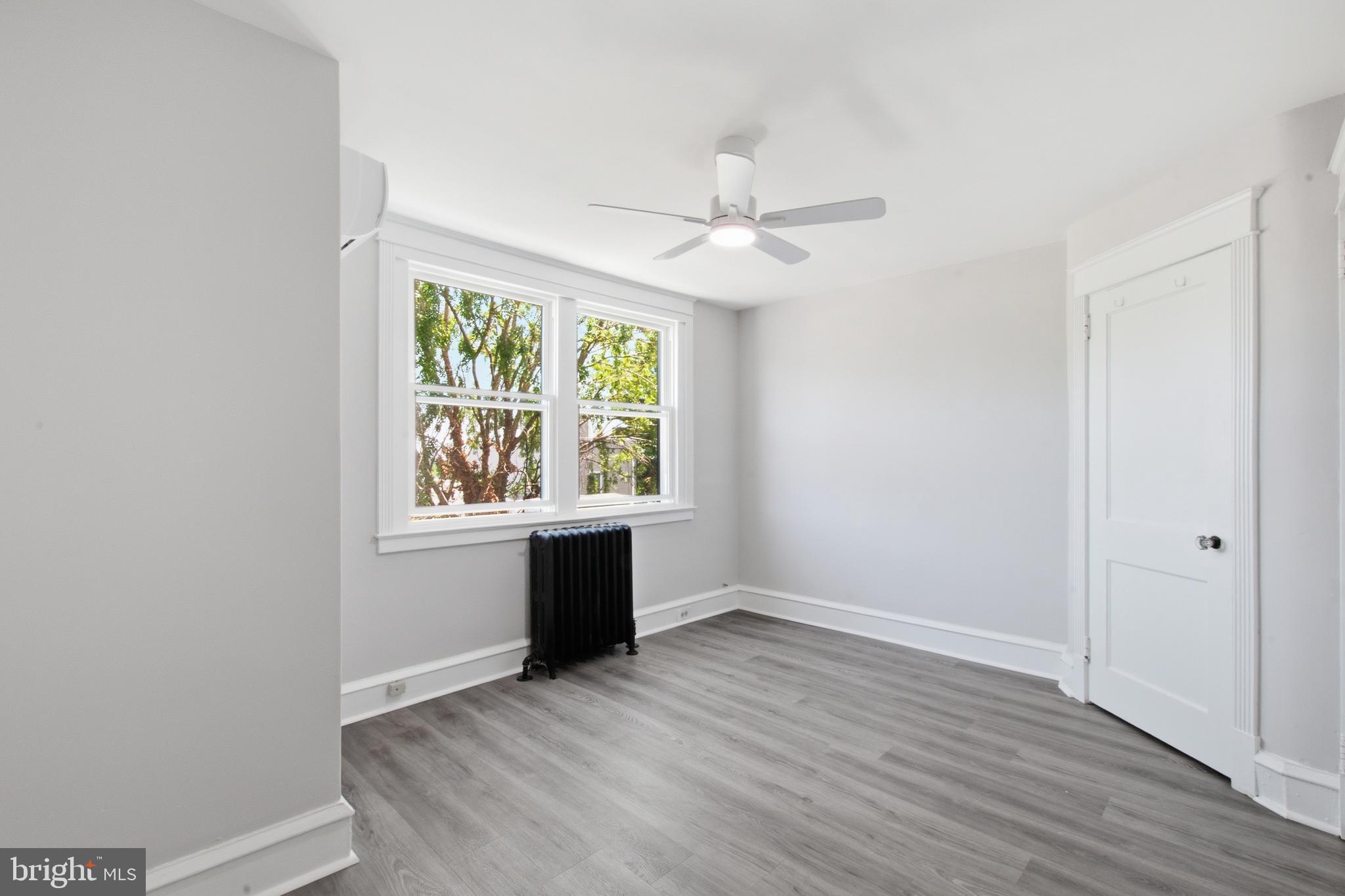 EAST FALLS - Residential