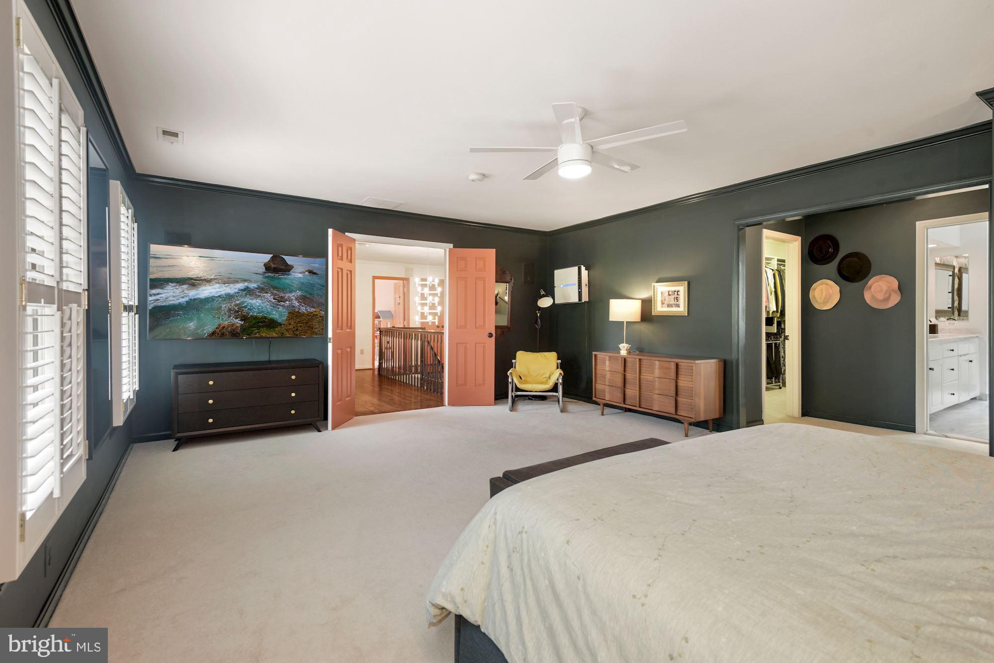 CARDEROCK SPRINGS - Residential