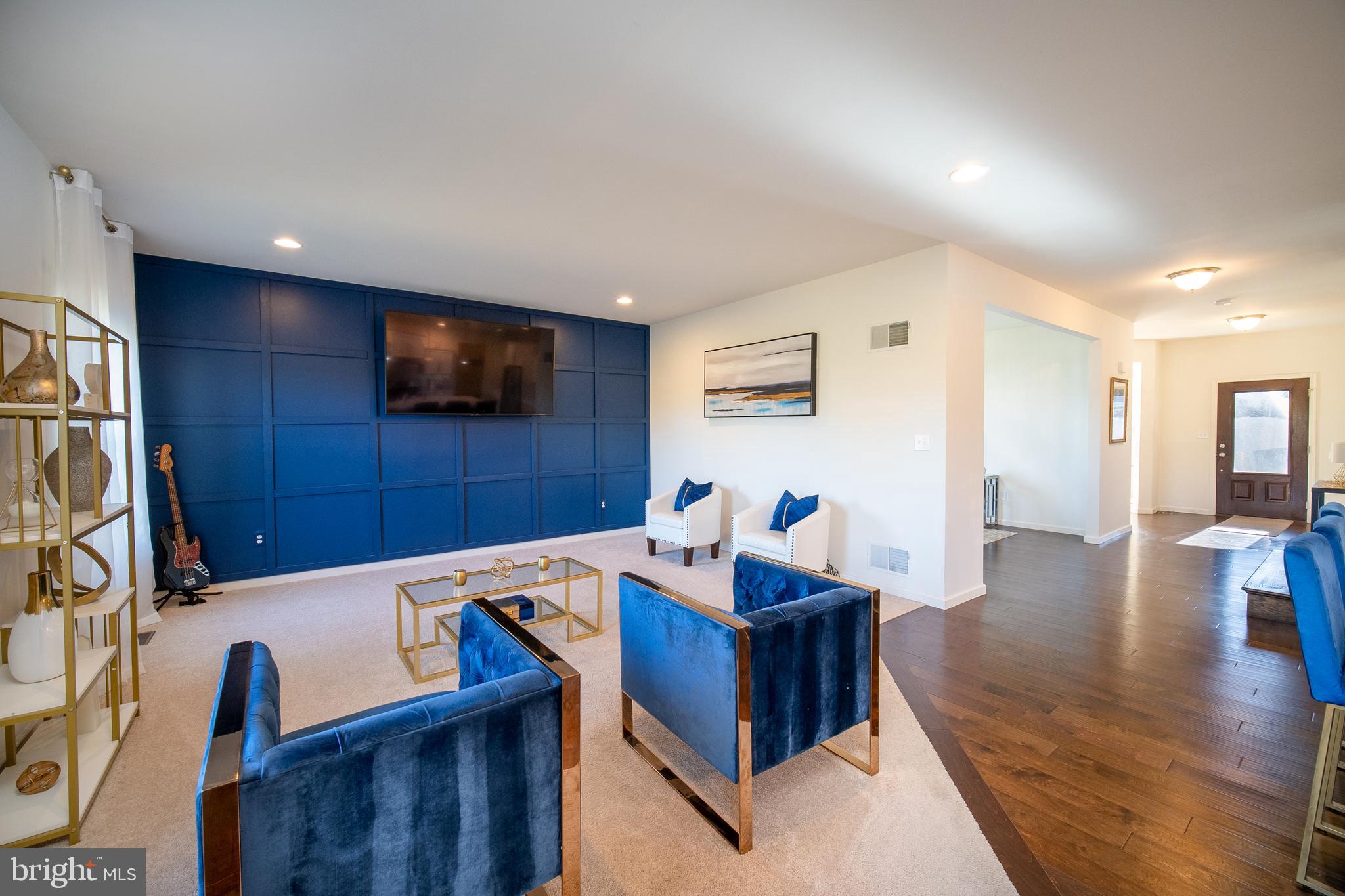 SPRING HILL - Residential