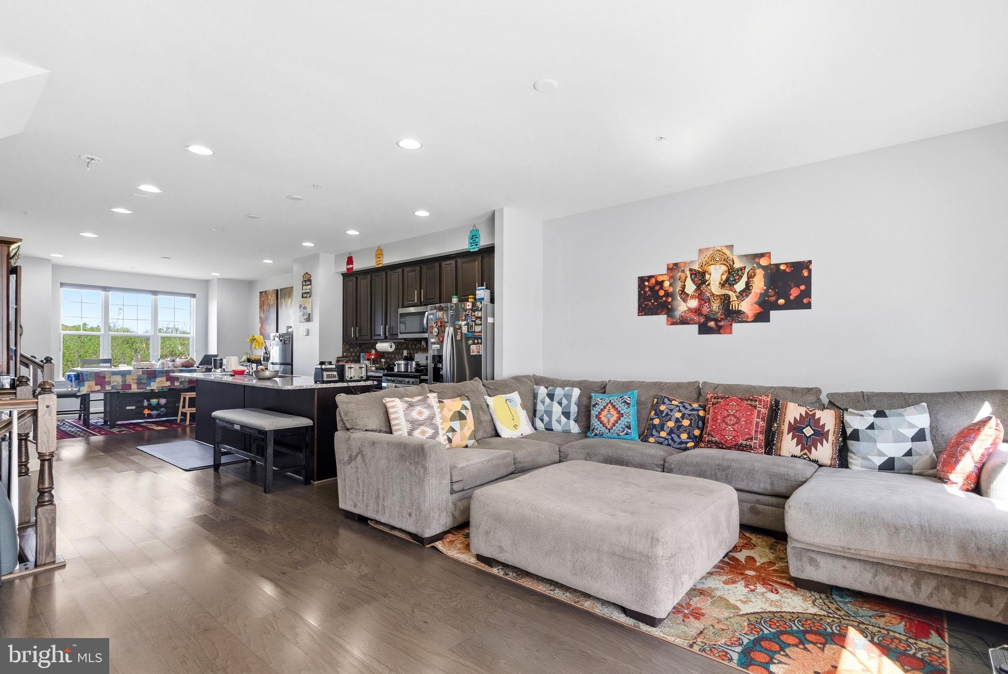 WOOD GLEN - Residential