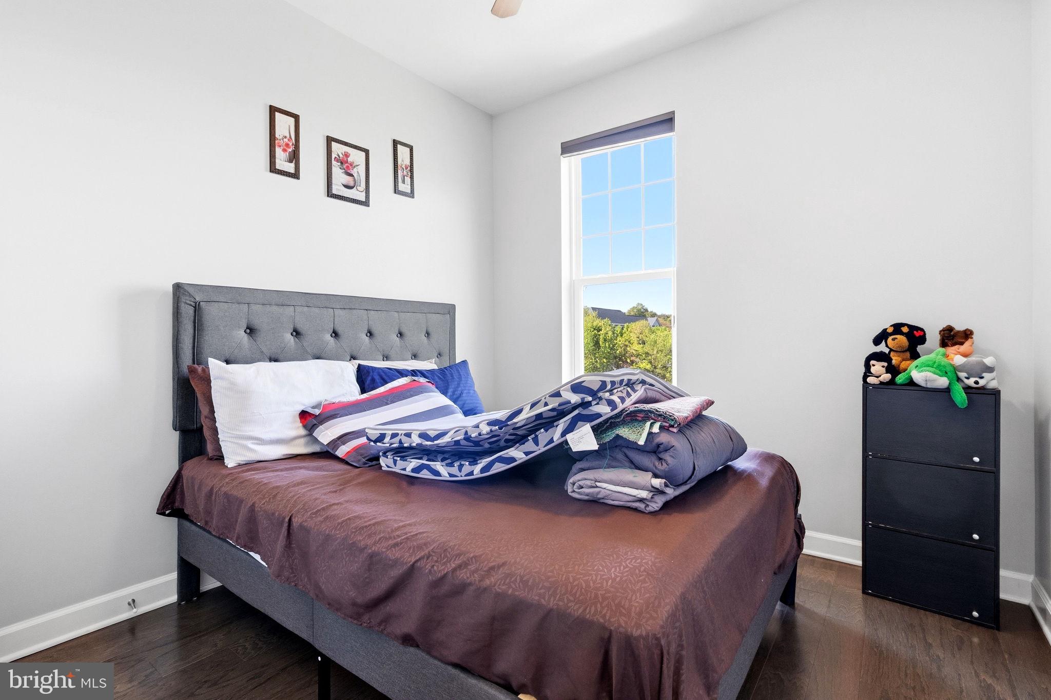 WOOD GLEN - Residential