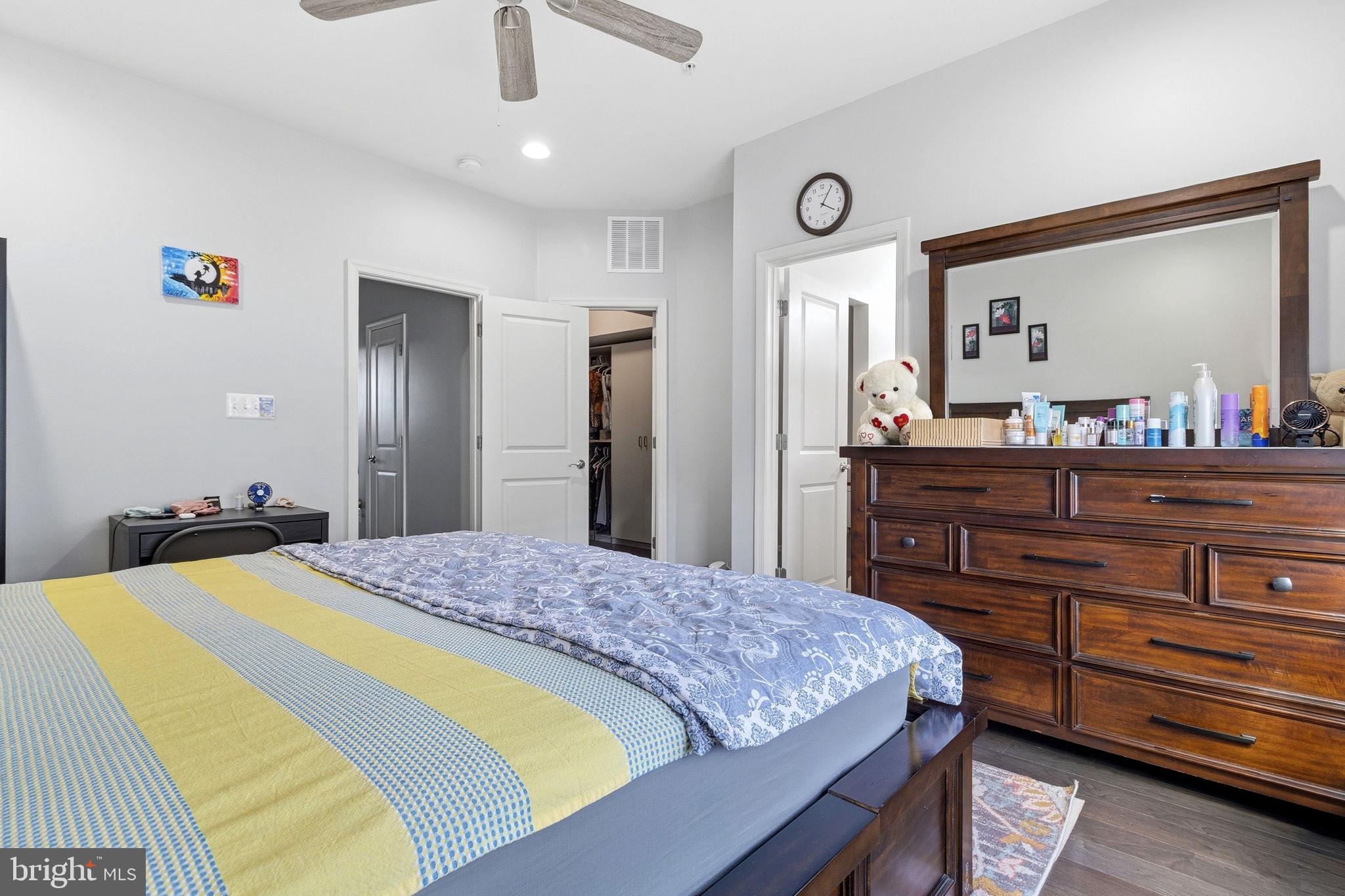 WOOD GLEN - Residential
