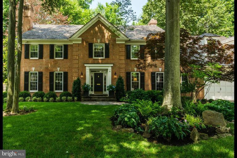 RIVER FALLS - Residential
