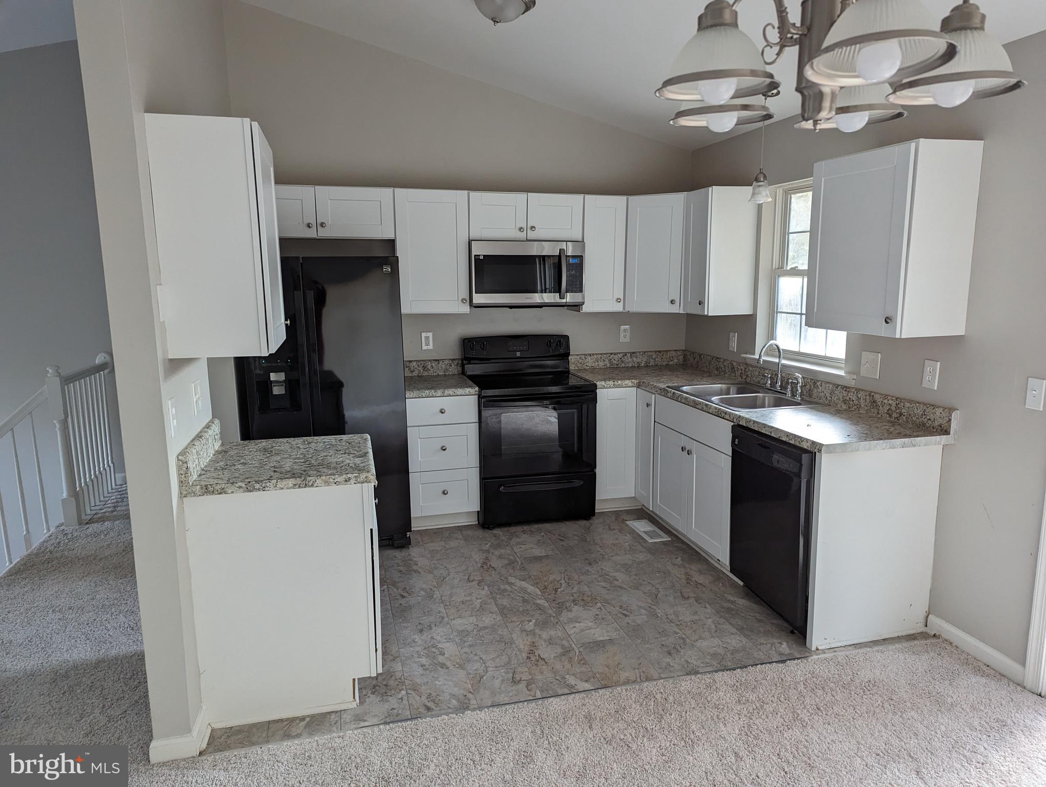 SOUTH OAKS - Residential