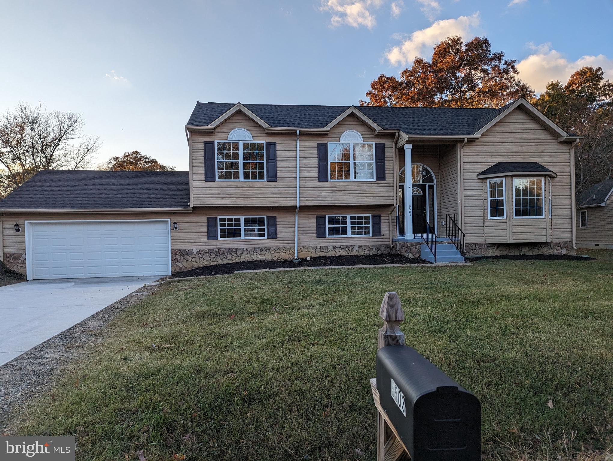 SOUTH OAKS - Residential
