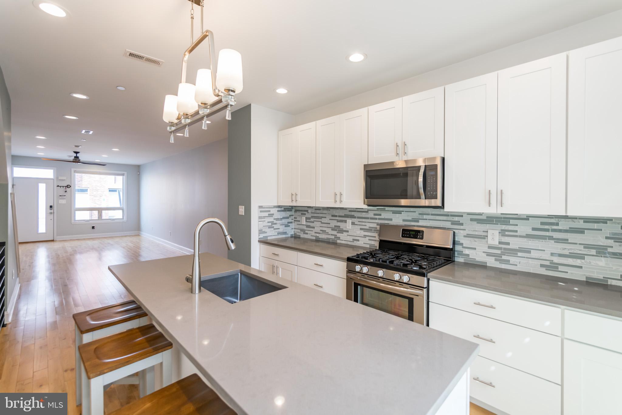 POINT BREEZE - Residential Lease