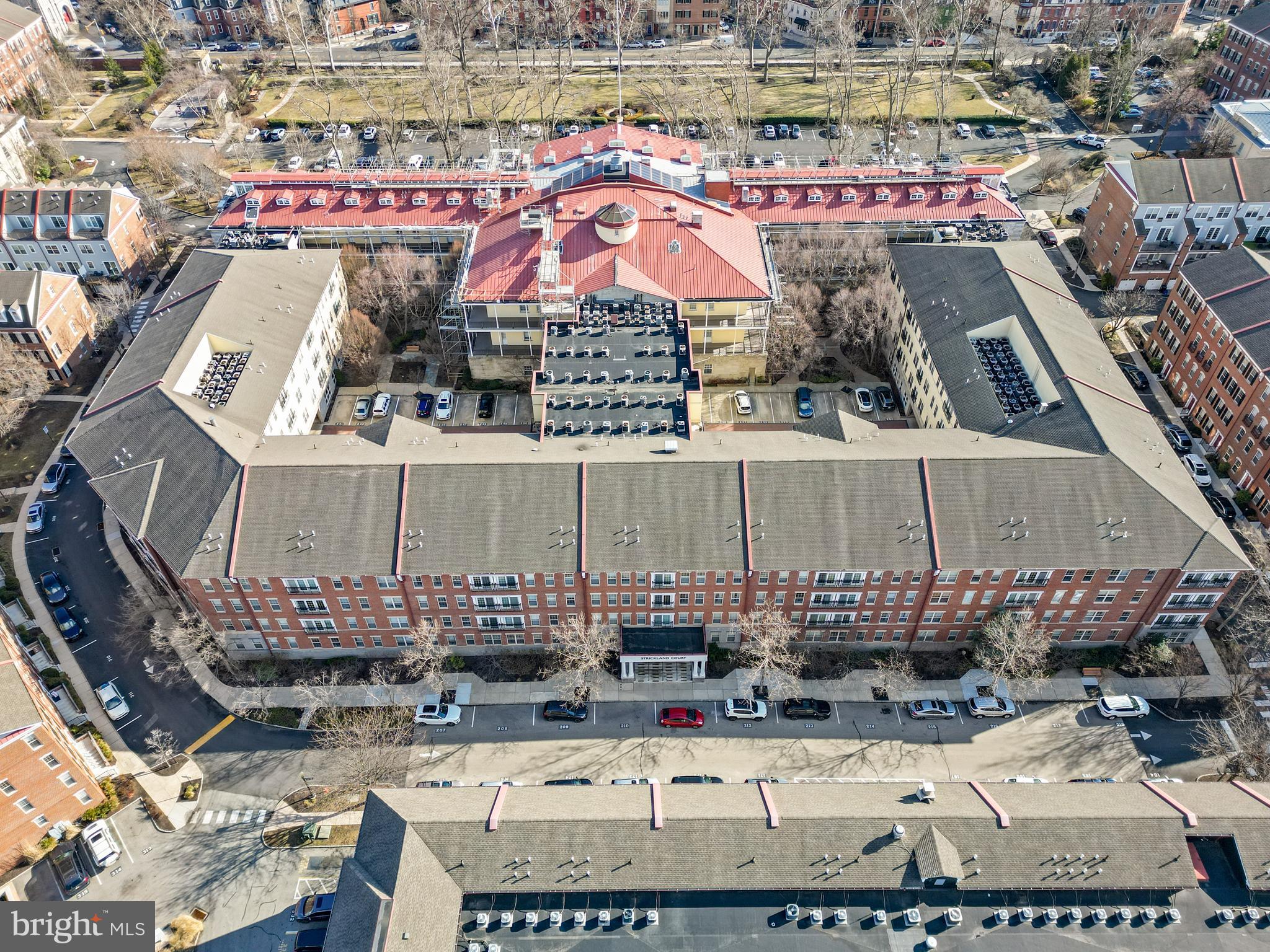 NAVAL SQUARE - Residential