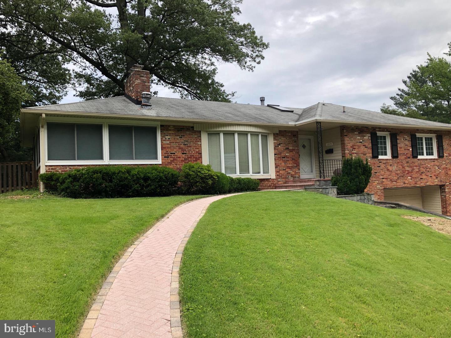 RIVERCREST - Residential Lease