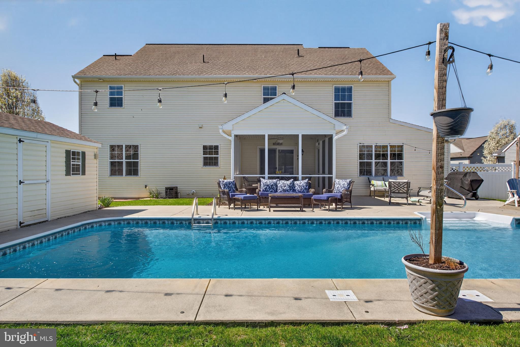 OLDE SOUTH CROSSING - Residential