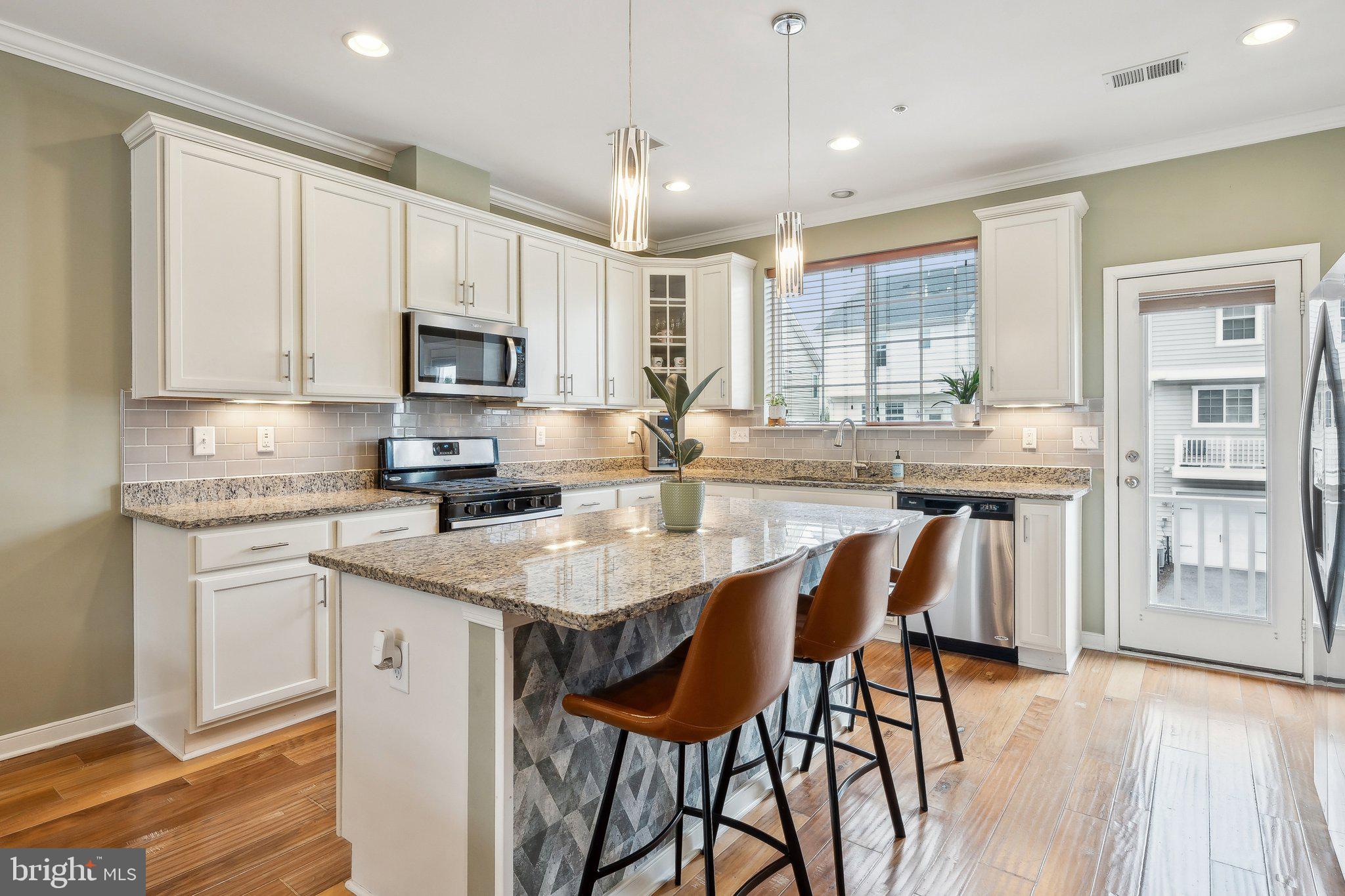 FOX HUNT ESTATES - Residential