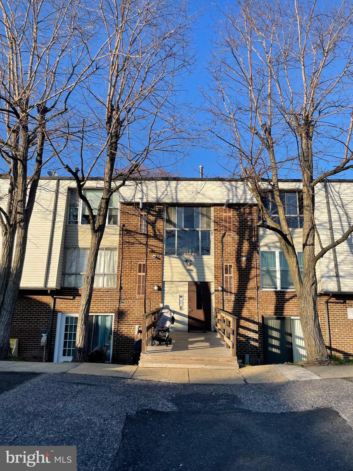 RHAWNHURST - Residential Lease