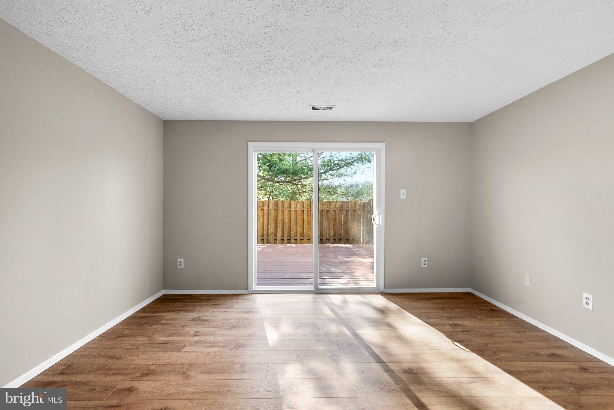 DAMASCUS VALLEY PARK - Residential