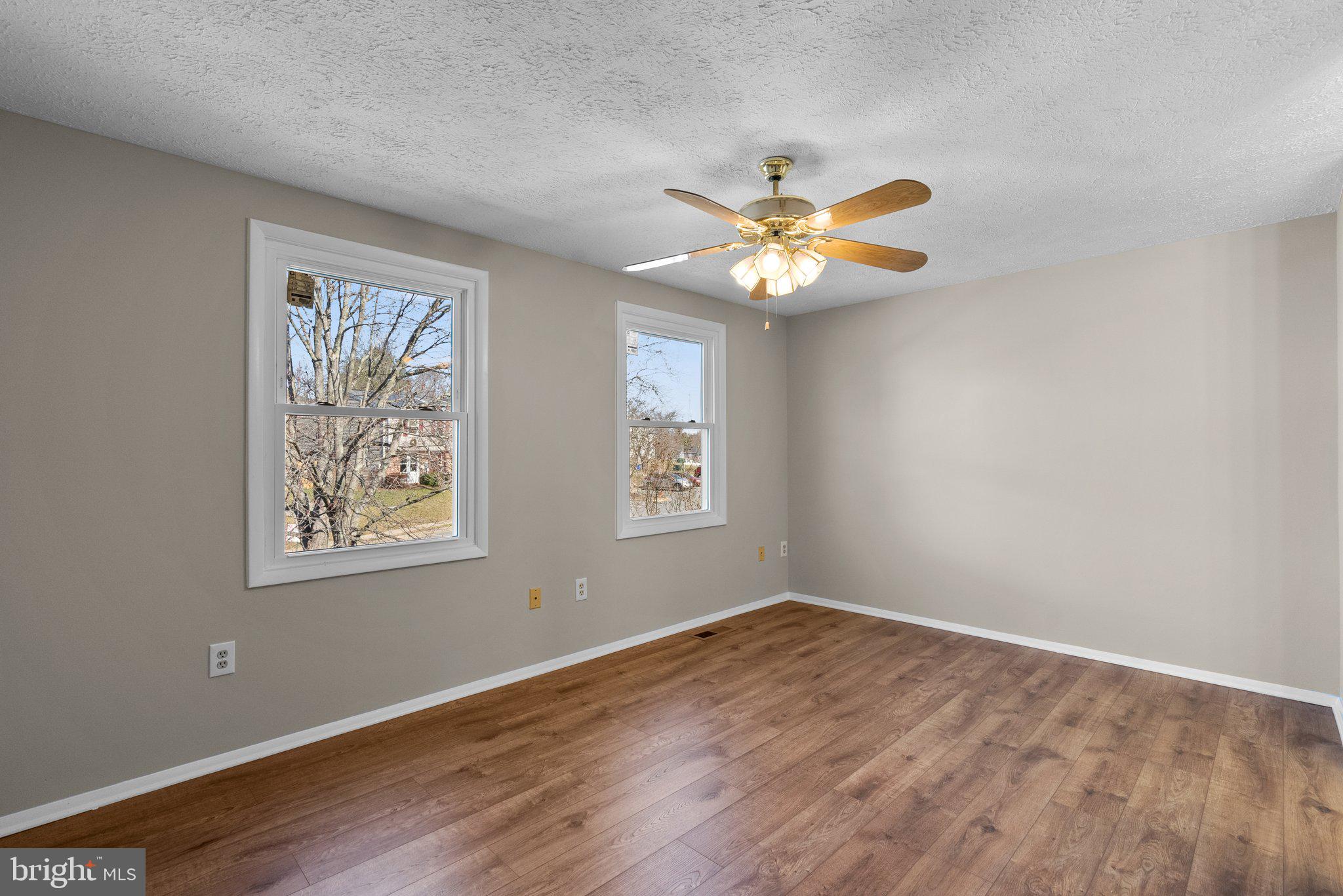 DAMASCUS VALLEY PARK - Residential