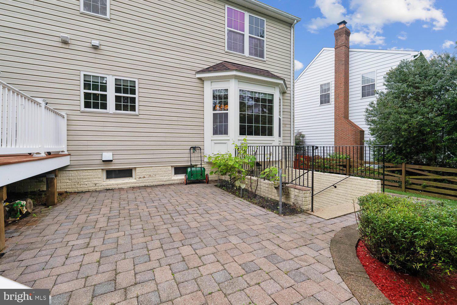 SENECA CROSSING - Residential
