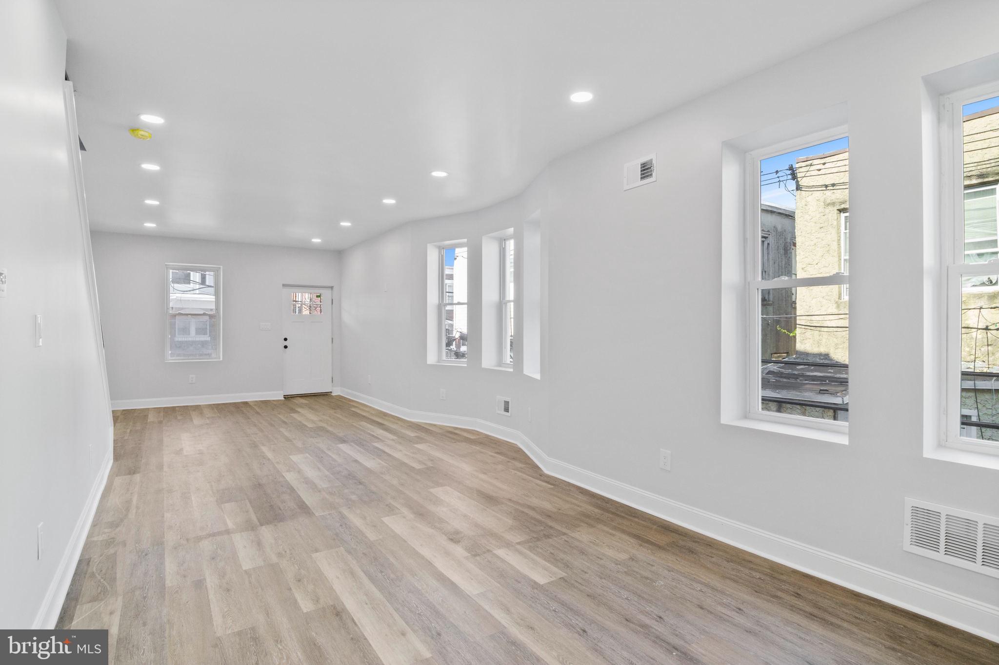 COBBS CREEK - Residential