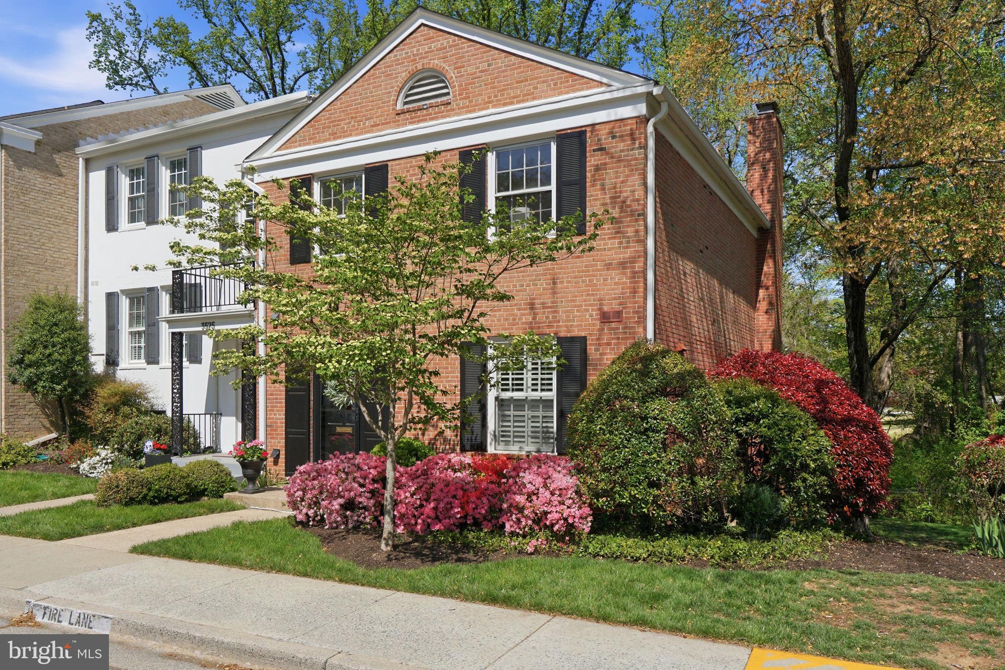 HAMLET PLACE - Residential