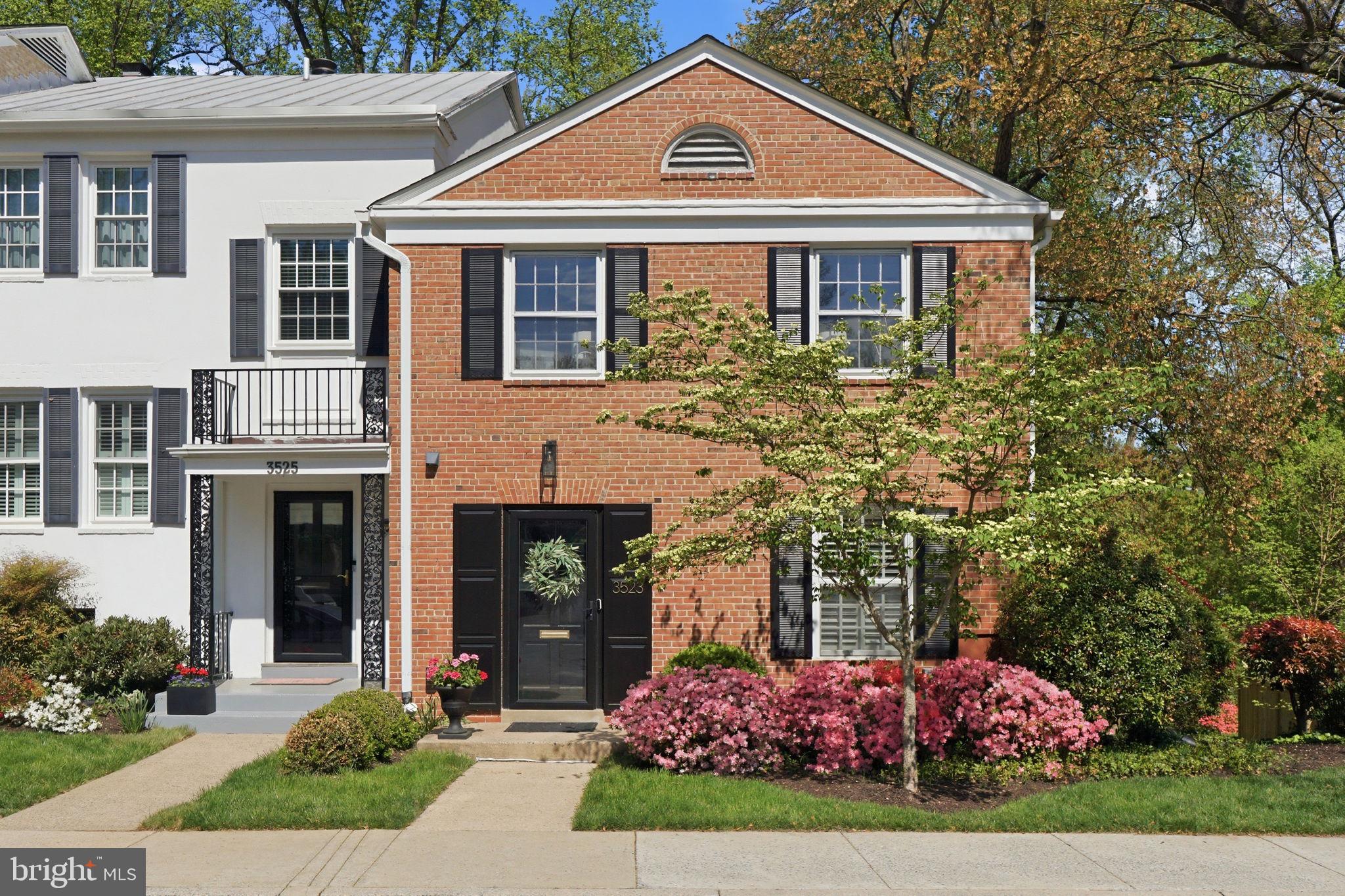 HAMLET PLACE - Residential