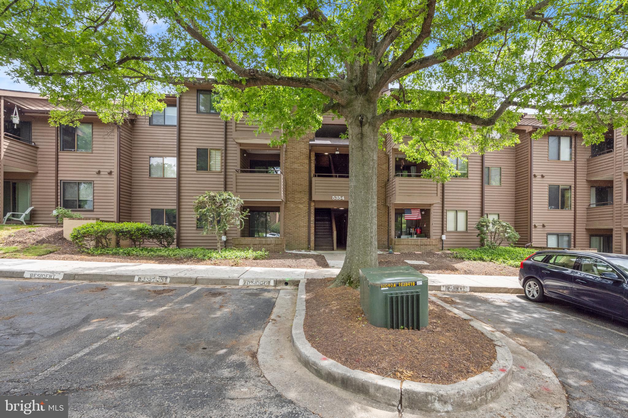 TOWN CENTER - Residential