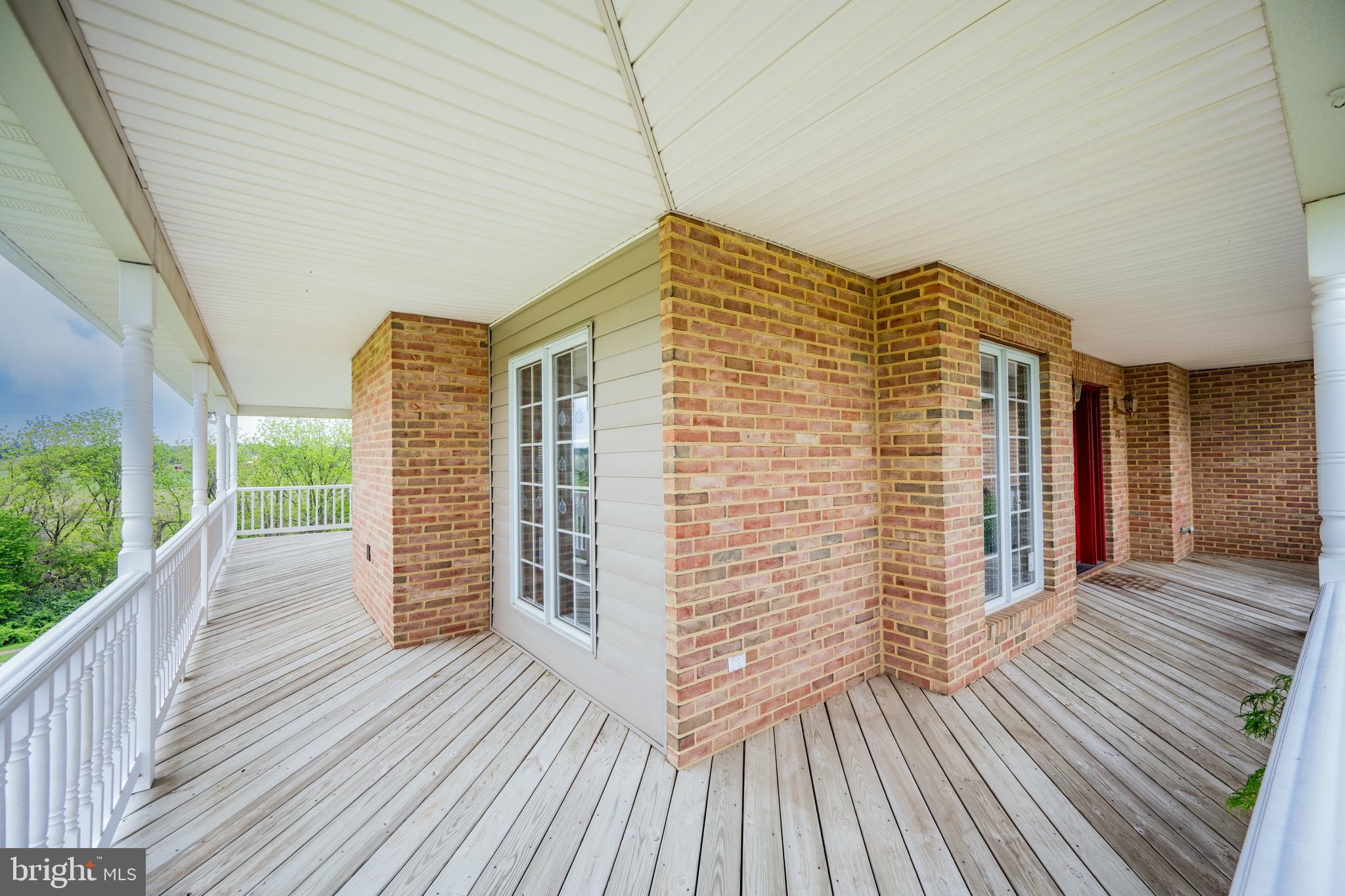 BREEZEWOOD ESTATES - Residential