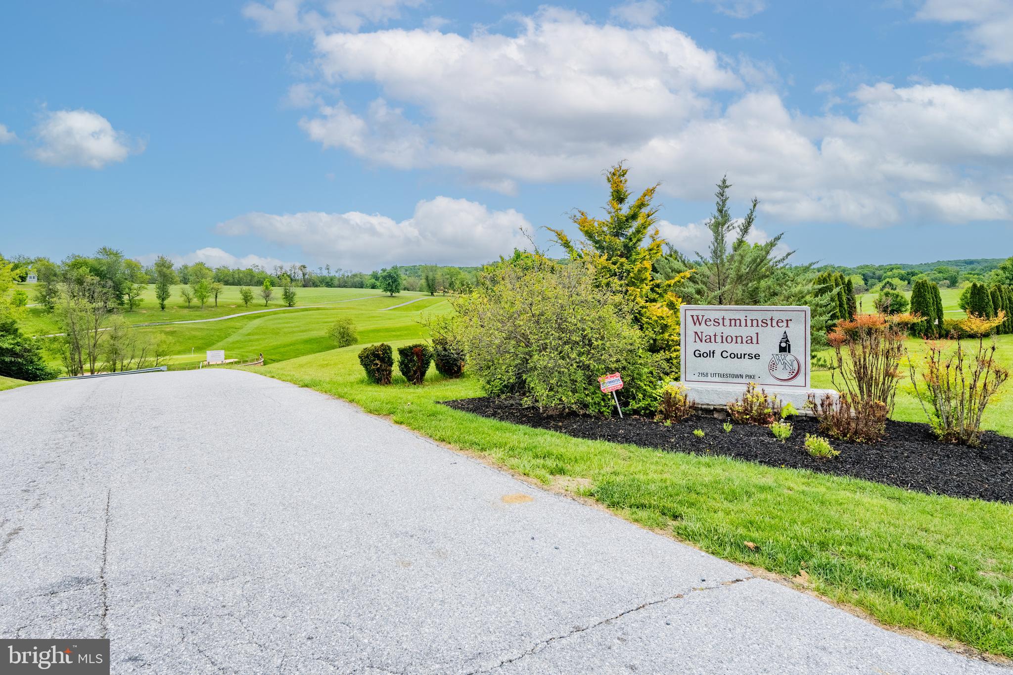 BREEZEWOOD ESTATES - Residential