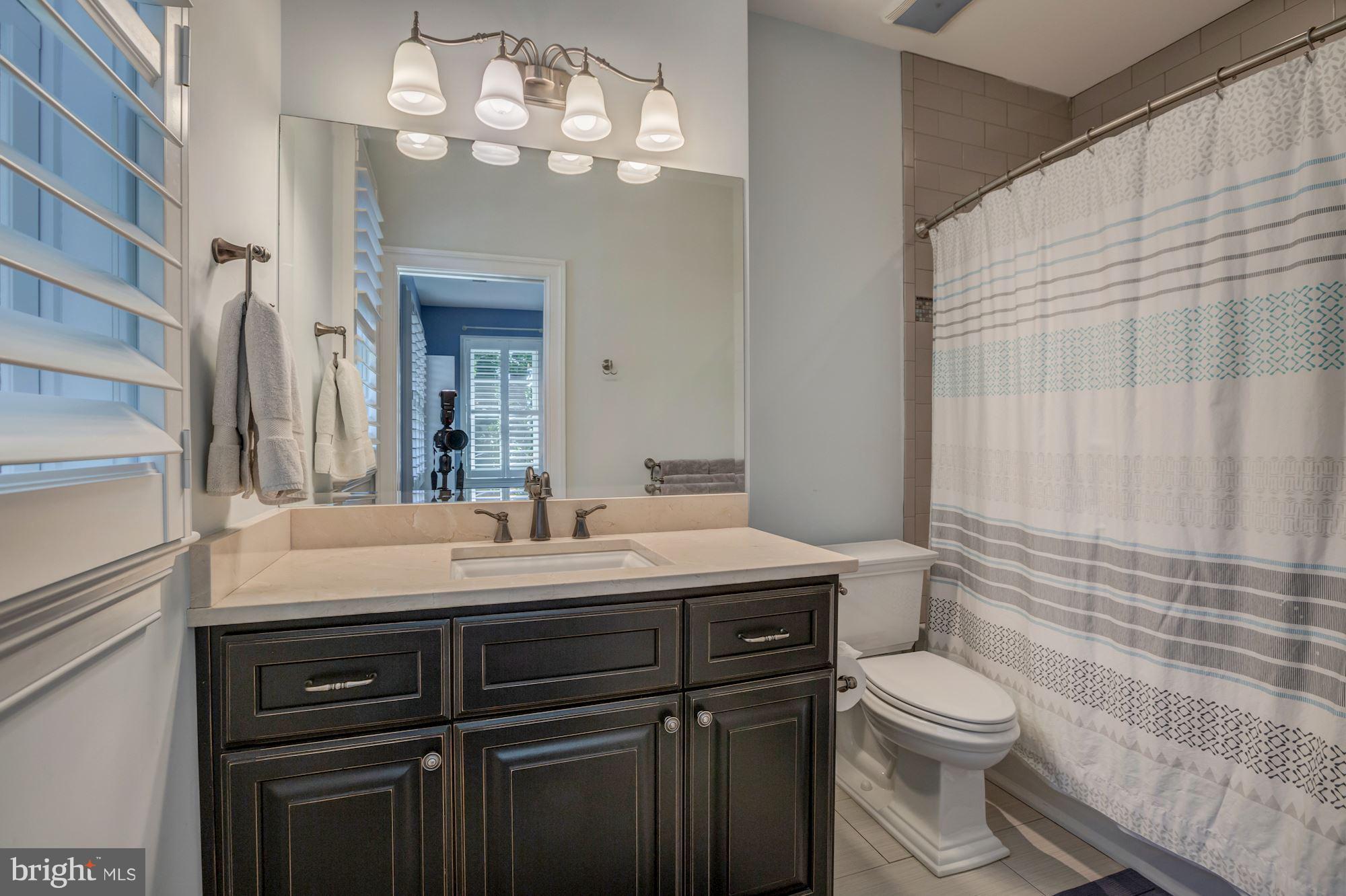 BERKSHIRE OAKWOOD - Residential