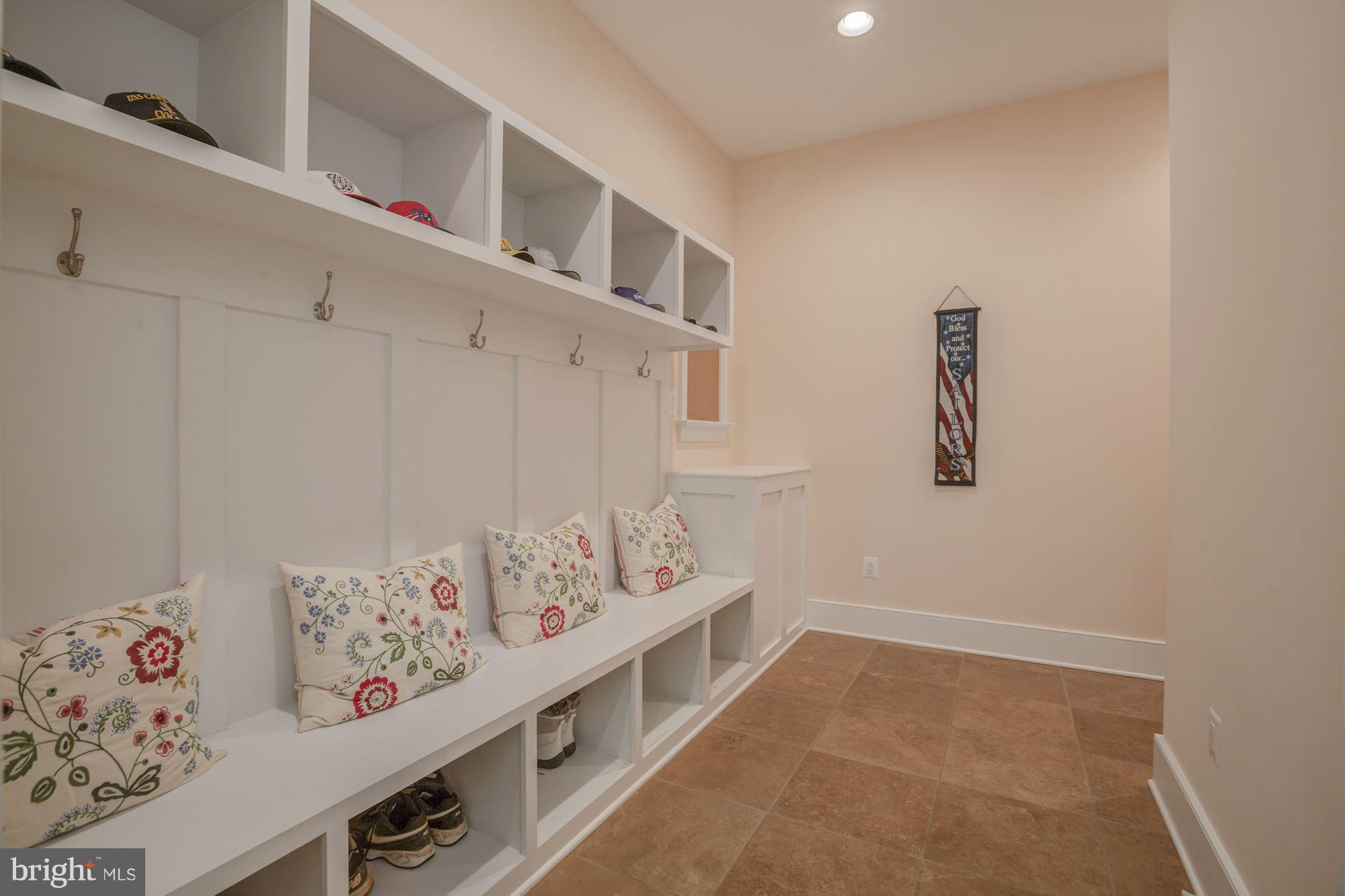 BERKSHIRE OAKWOOD - Residential