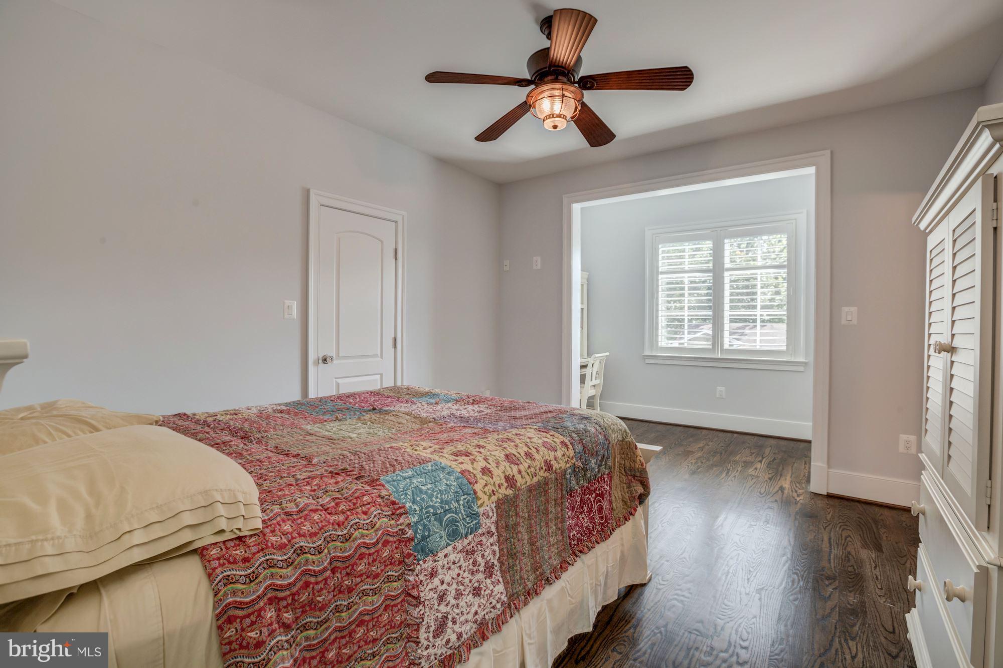 BERKSHIRE OAKWOOD - Residential
