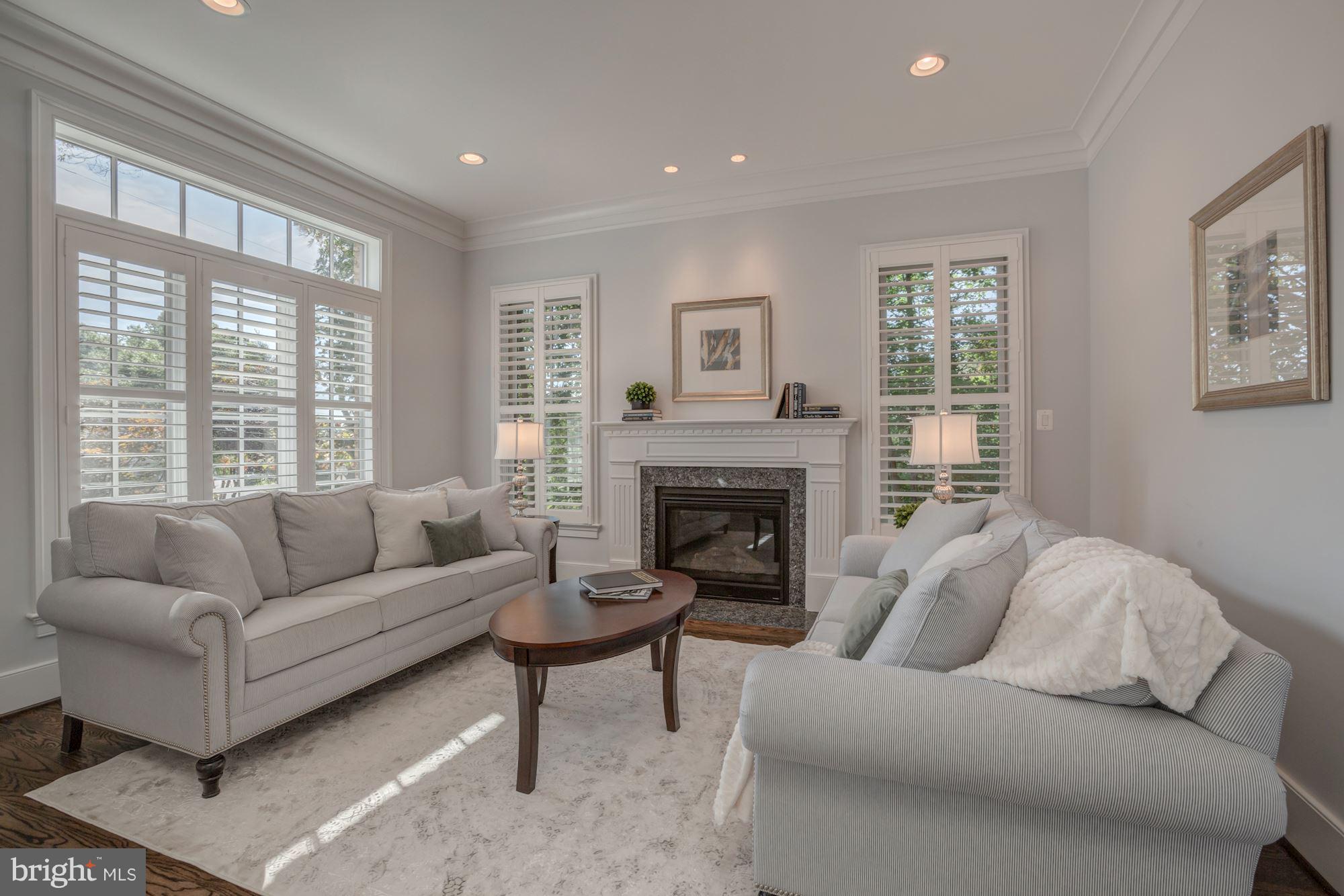 BERKSHIRE OAKWOOD - Residential