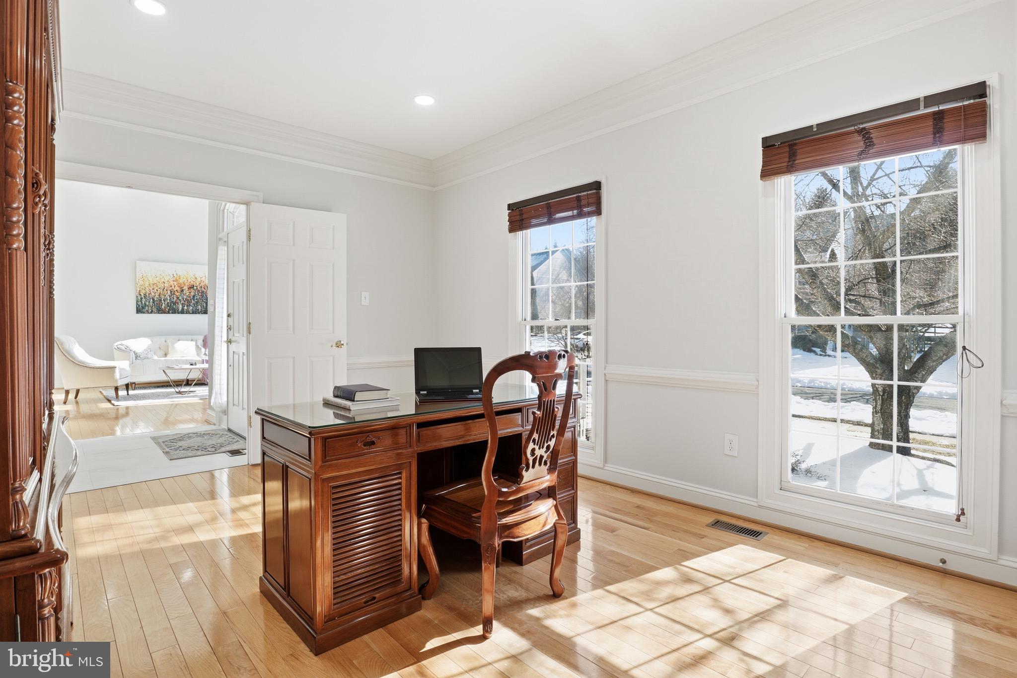 WILLOWS OF POTOMAC - Residential