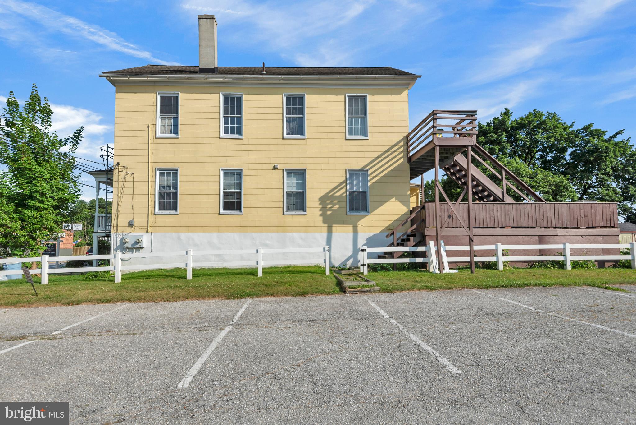 FREELAND - Residential