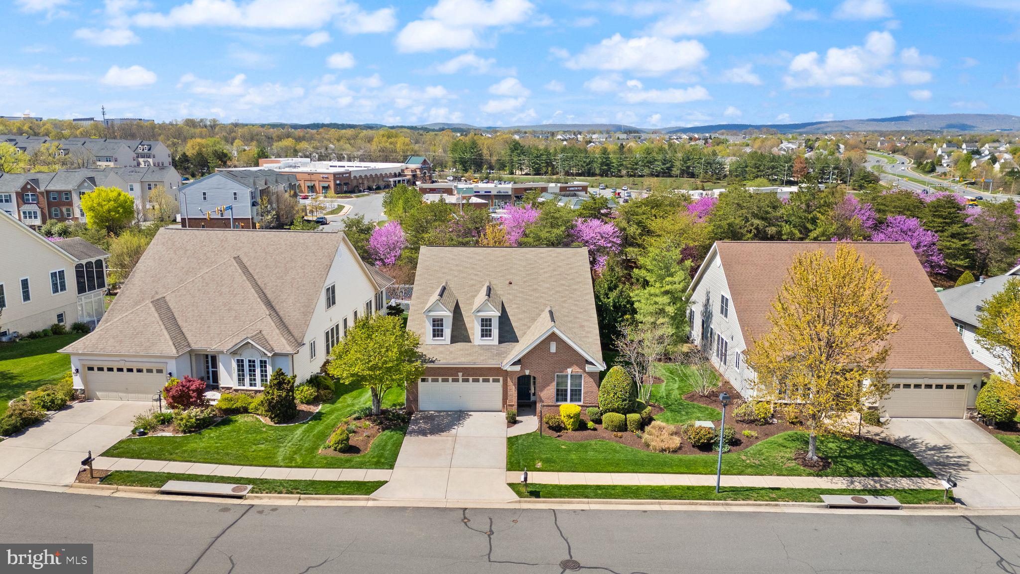 HERITAGE HUNT - Residential