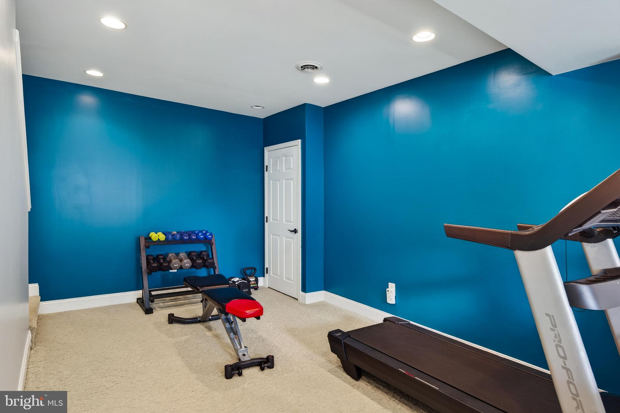 OLD MILL POINTE - Residential