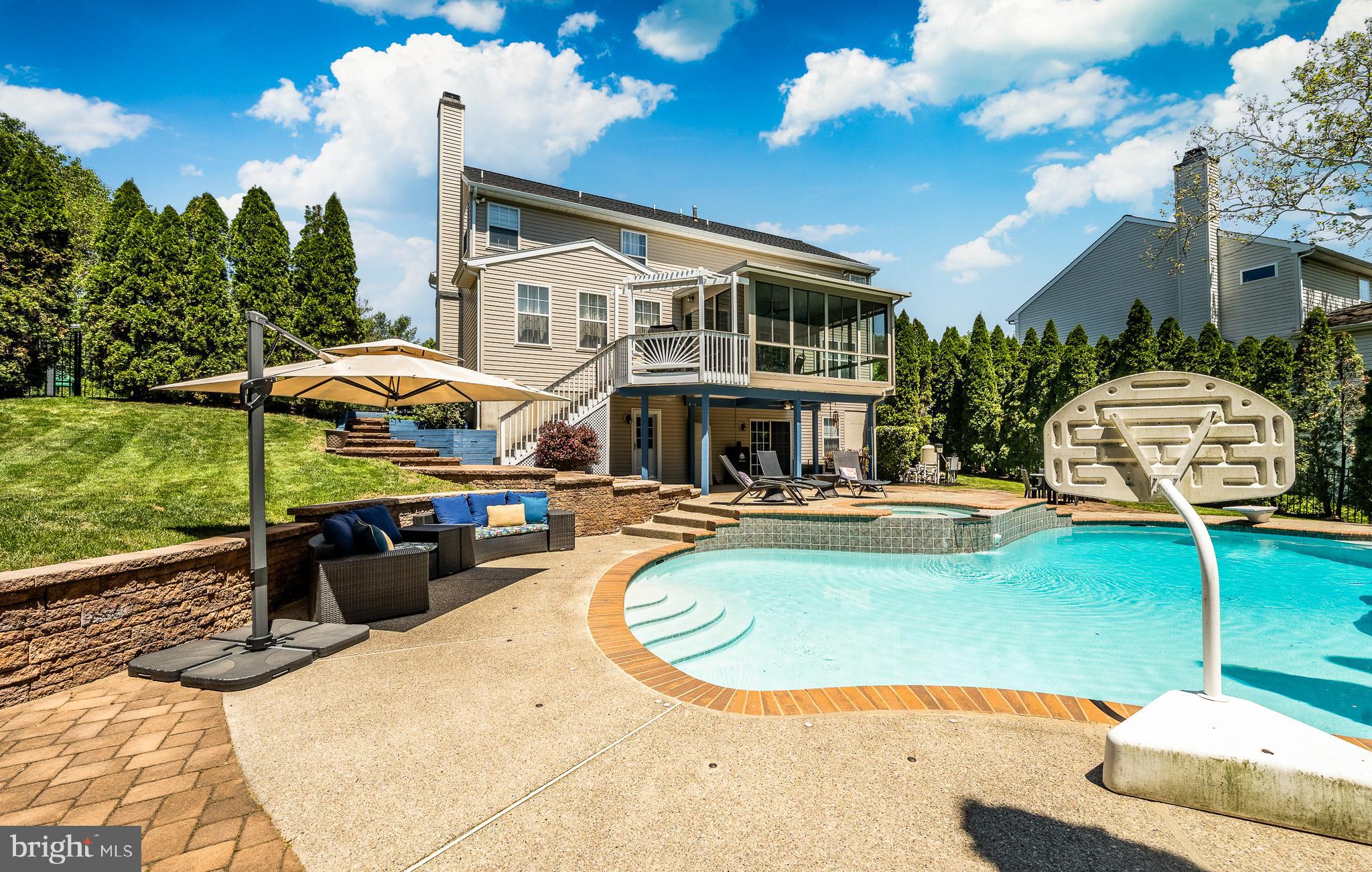 OLD MILL POINTE - Residential