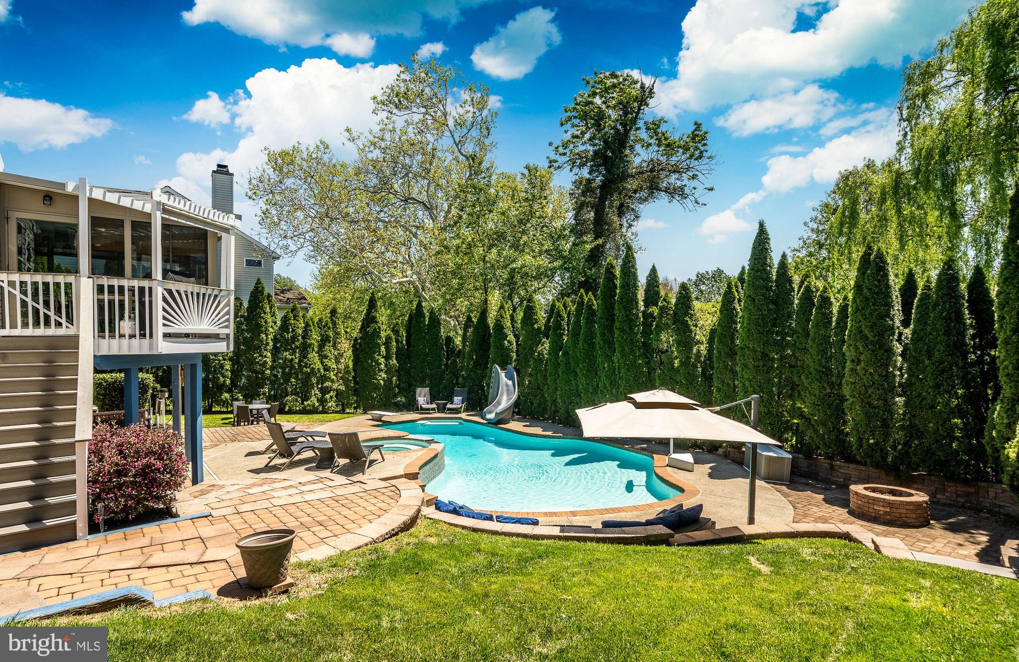 OLD MILL POINTE - Residential